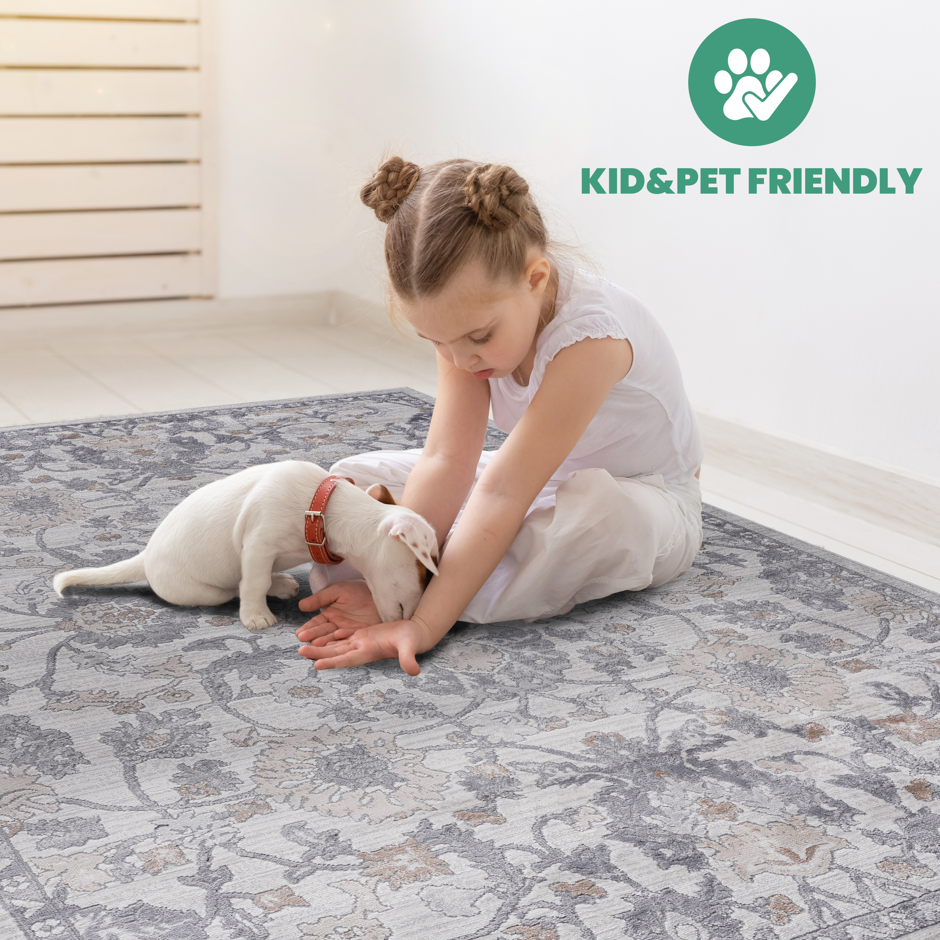 Area Rug with Traditional Floral Motif