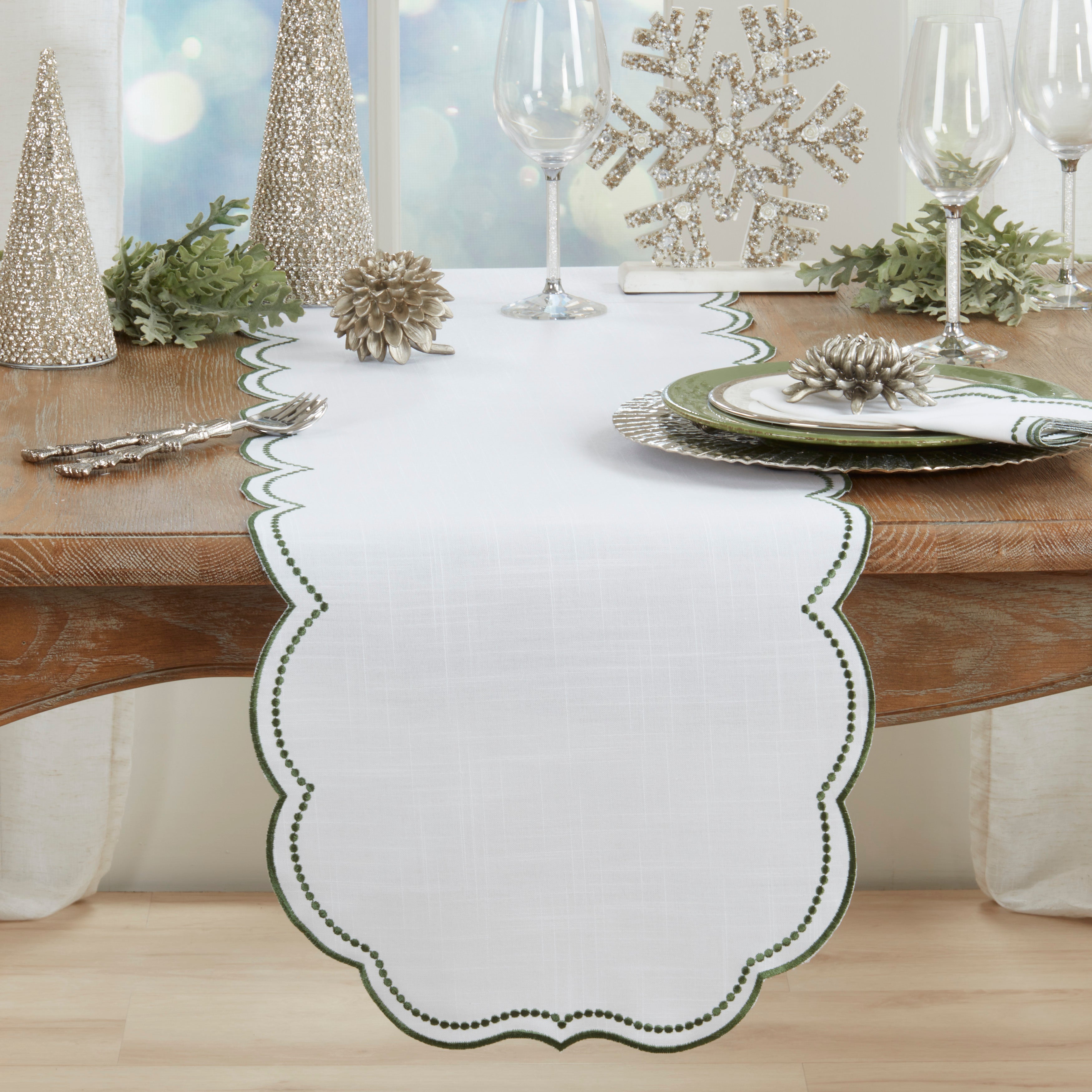 Embroidered Polka Dot Table Runner w/ Scallop Edge
