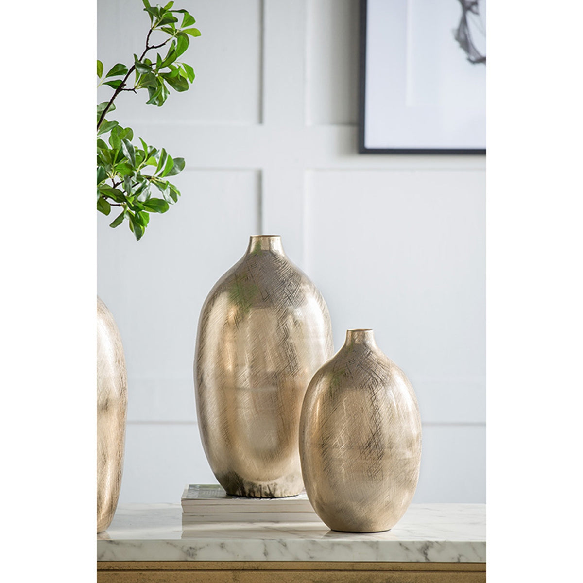 13.5" Aluminum Vase
