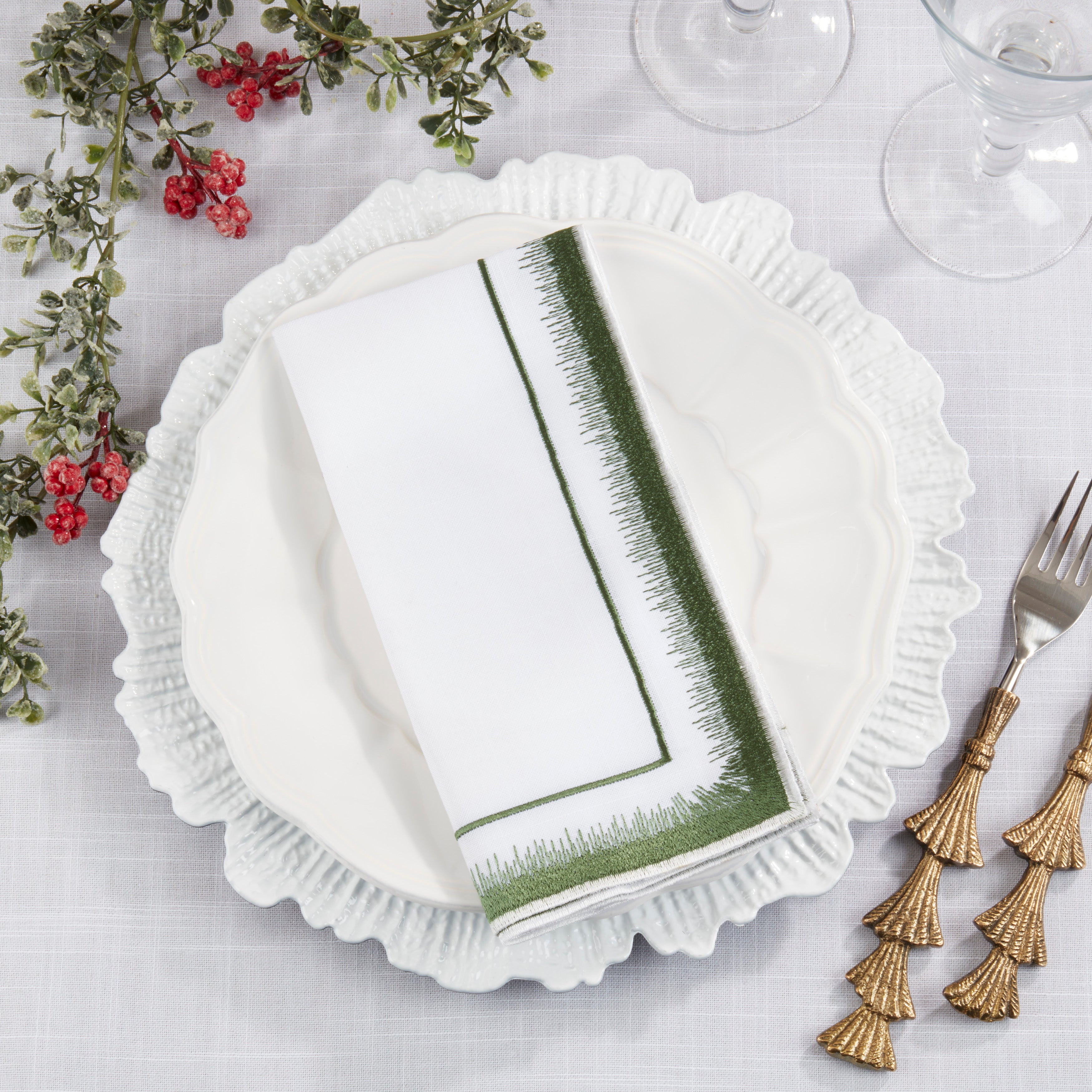 Elegant Embroidery Detail Napkin, Set of 4
