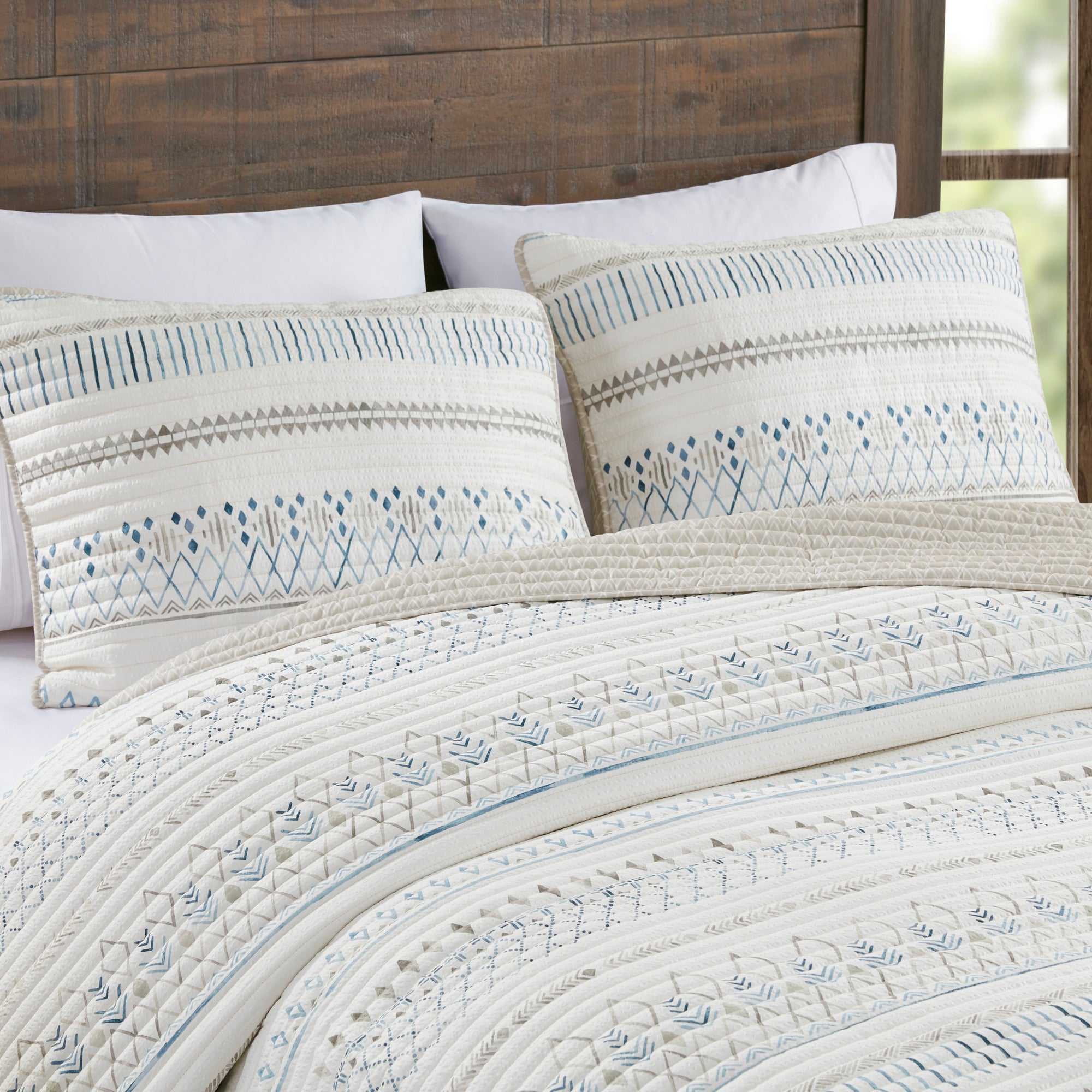 Fraser 3-Piece Printed Microfiber Seersucker Quilt Set