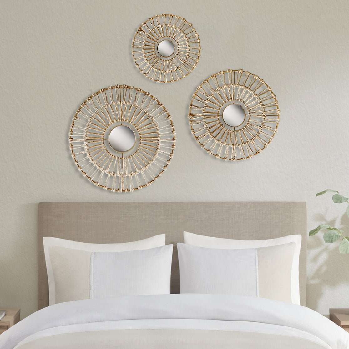 3 - Piece Wall Art Set with Metal Frame and Mirror Glass in Center - Wall Decor