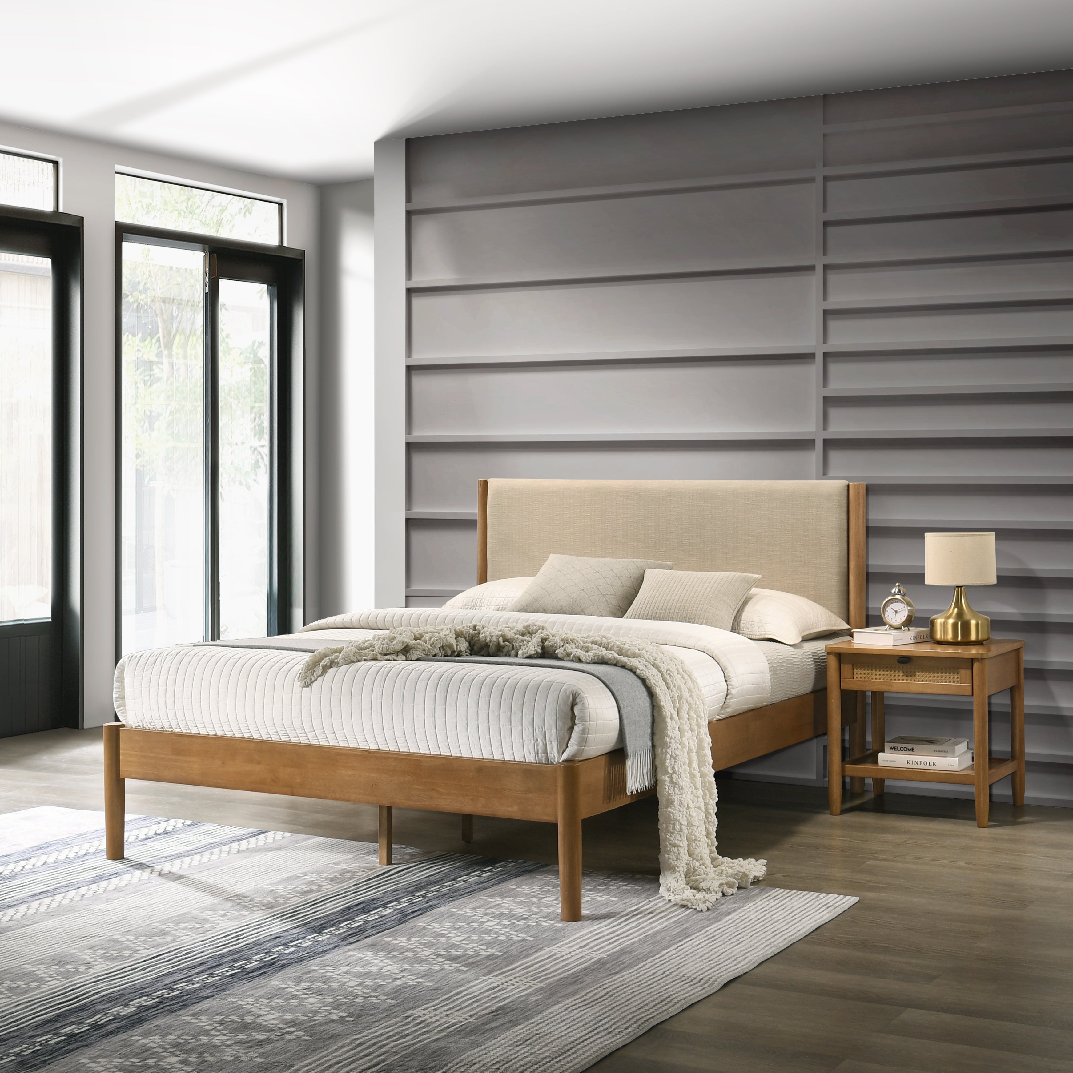 Vichy 5-Piece Rubberwood Queen Bedroom Set