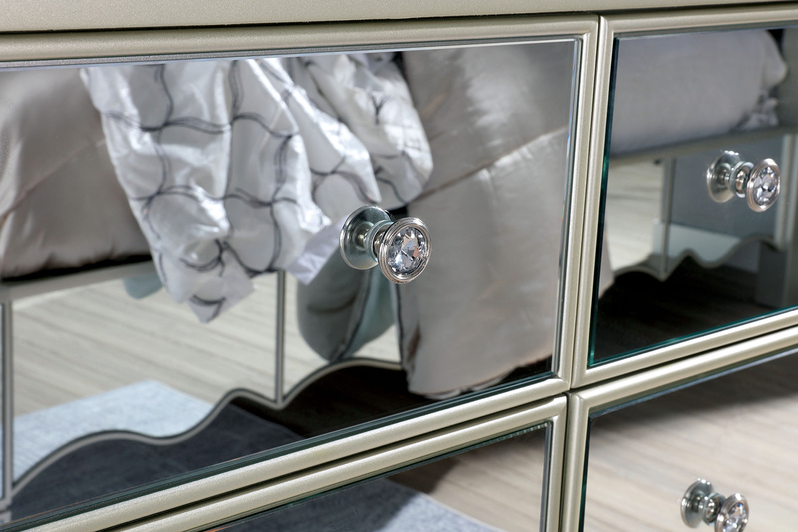 Glam Mirrored Nightstand with Crystal Drawer Knobs