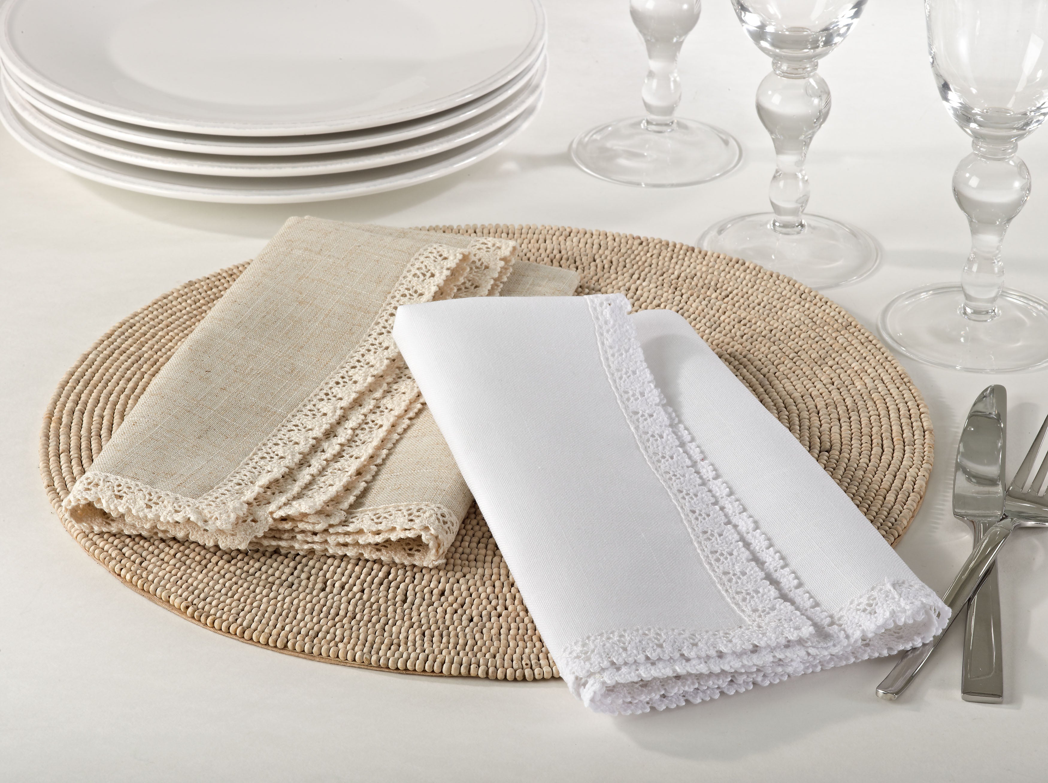 Dinner Napkins with Lace Border, Set of 12