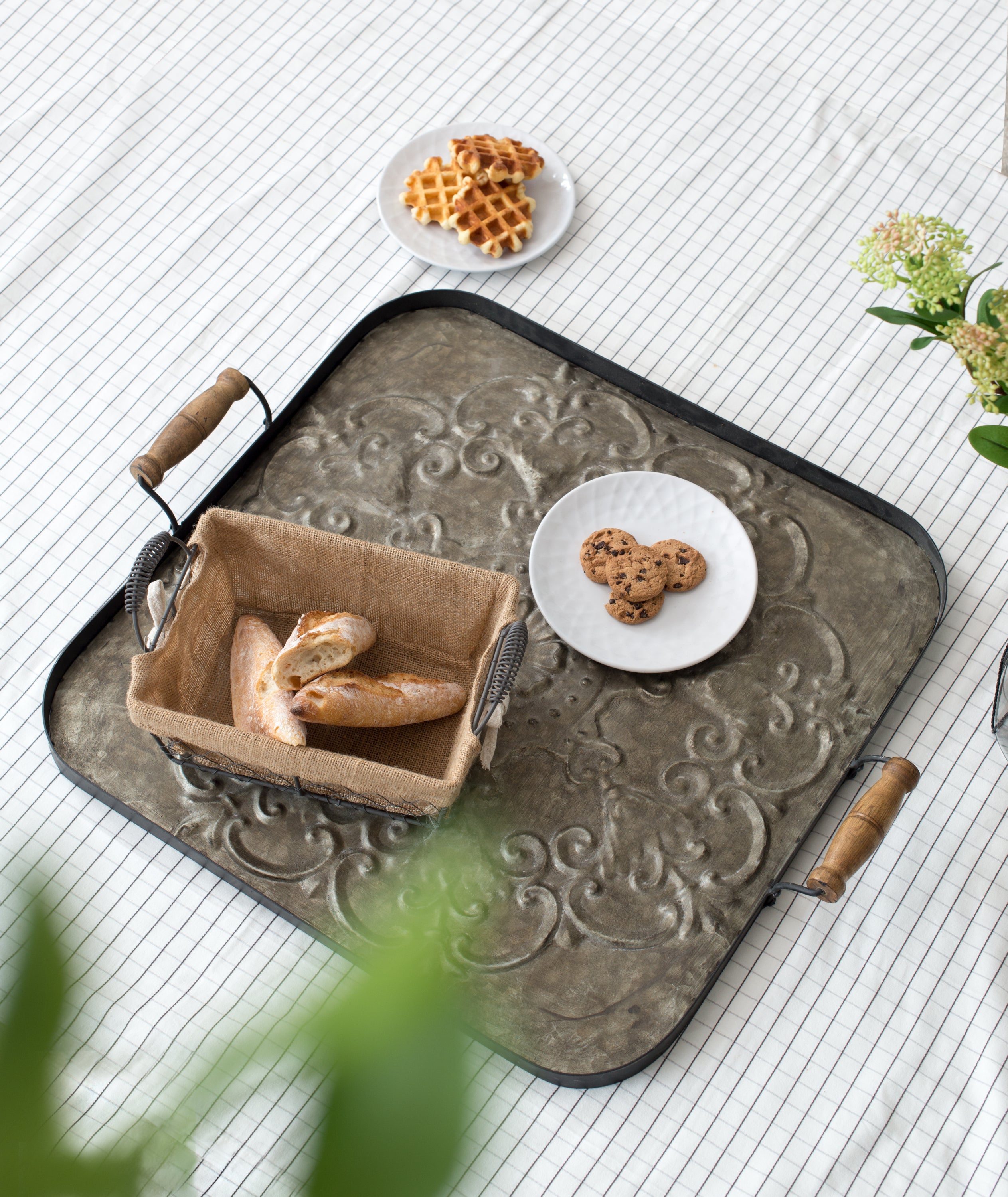 Fabius Embossed Iron Tray with Handle