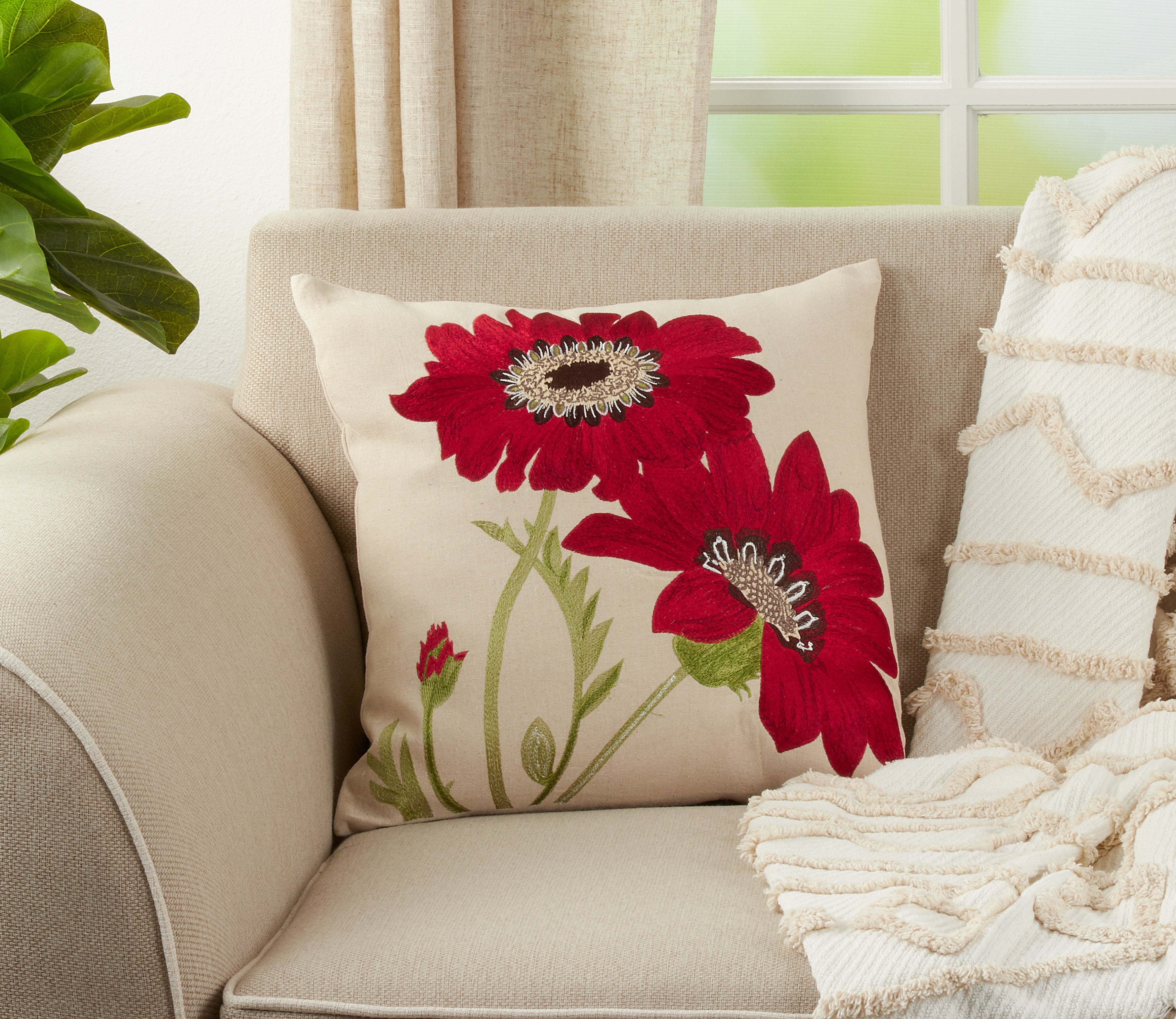 Le Tournesol Throw Pillow