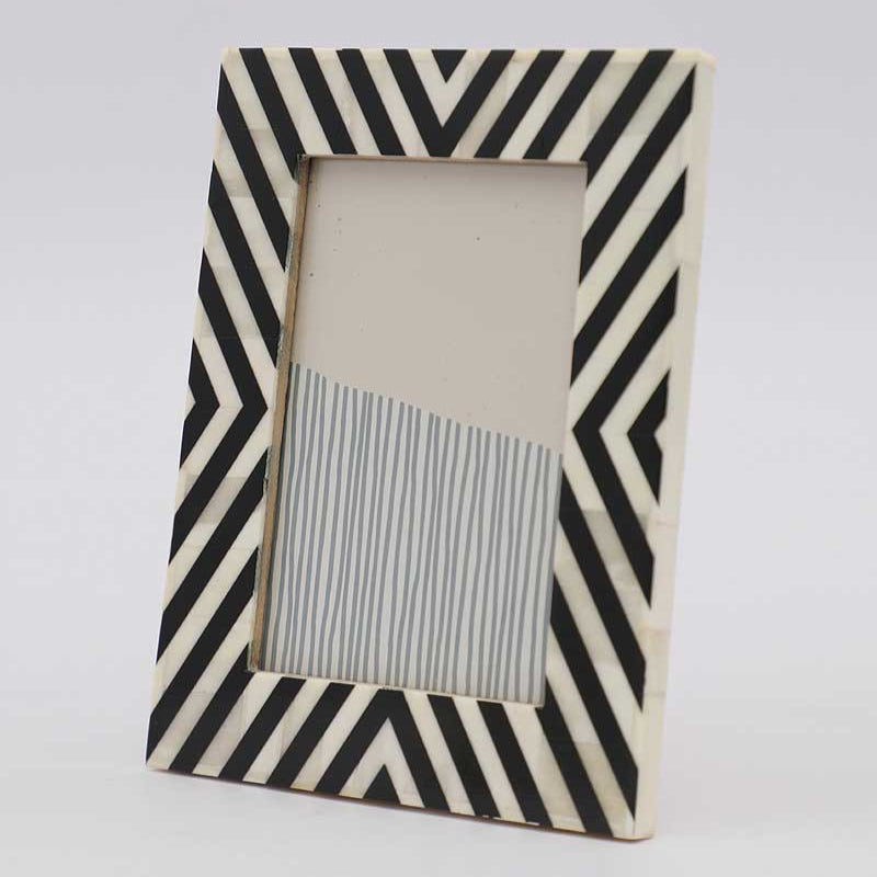 Zebra Stripe Bone Frame