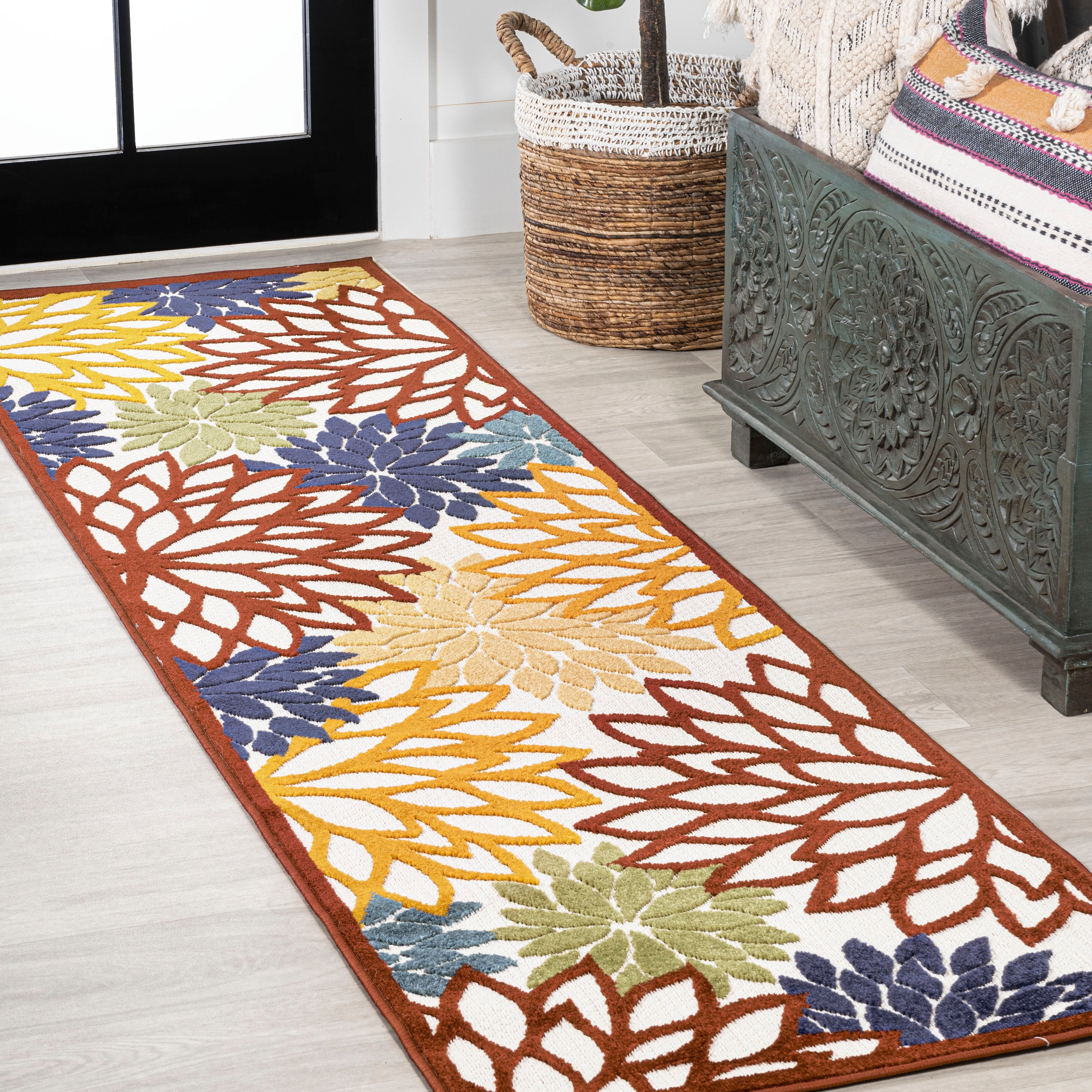 Minori Floral High-Low Indoor/Outdoor Area Rug