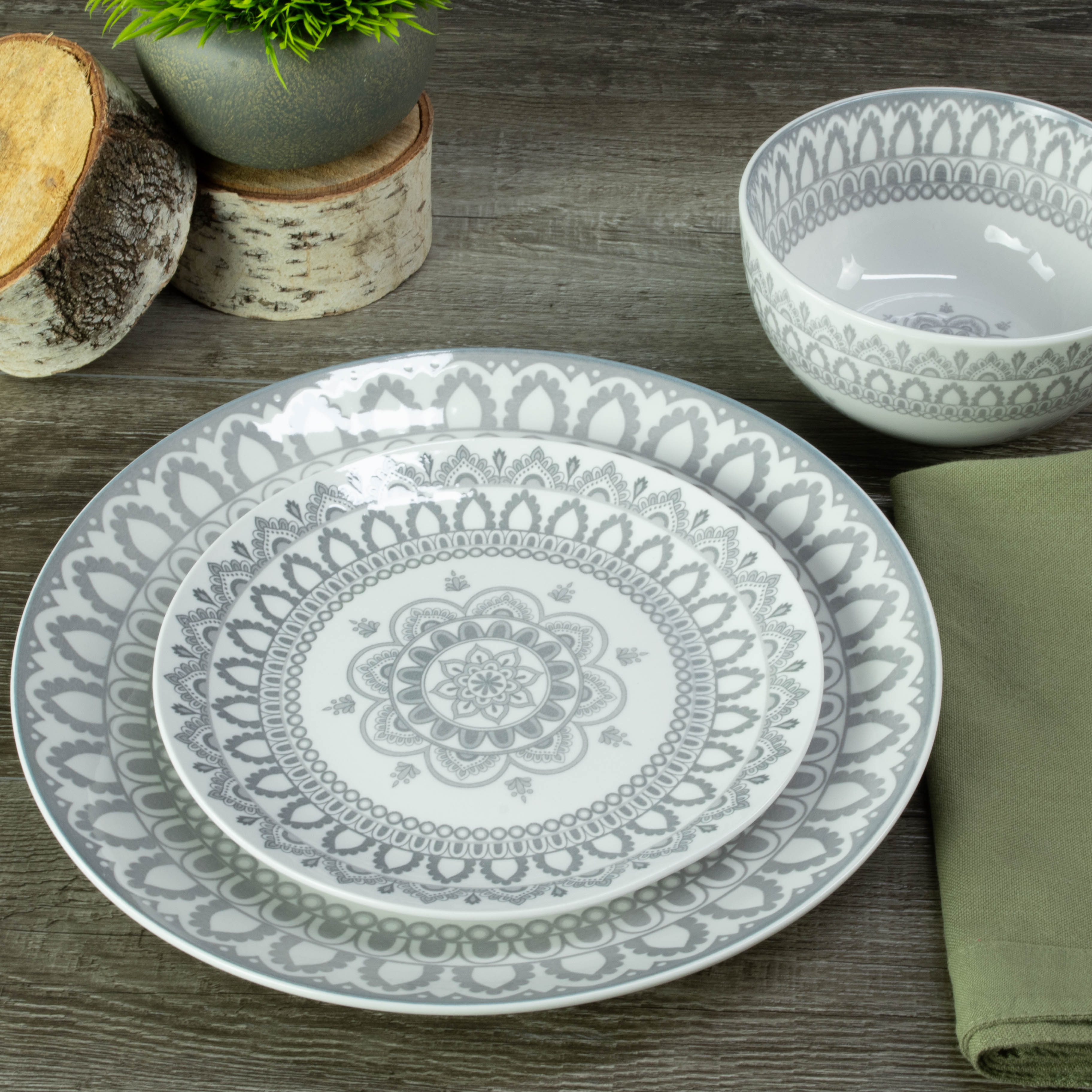 Arabesque 12 Piece Dinnerware Set
