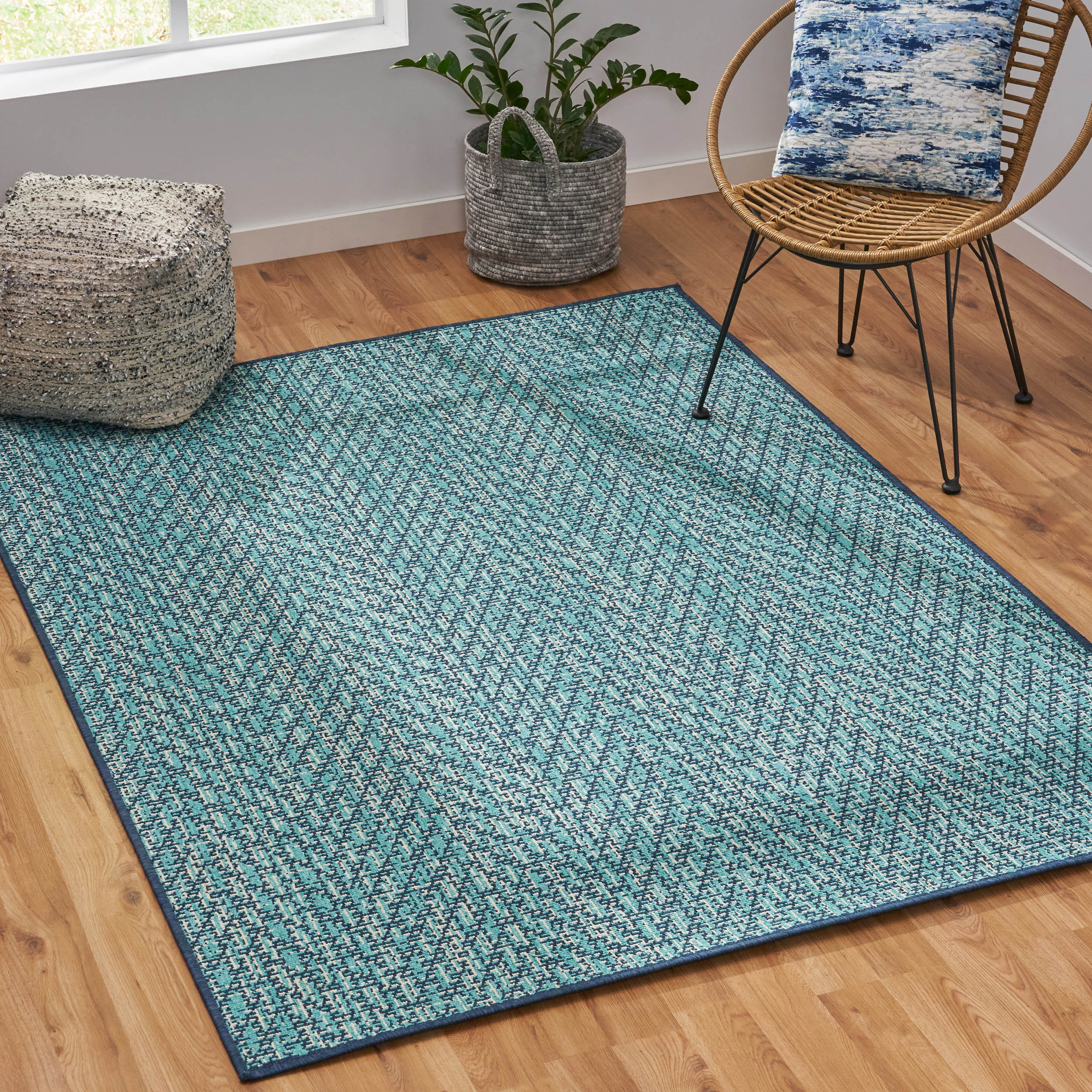 63" Outdoor Polypropylene Rug