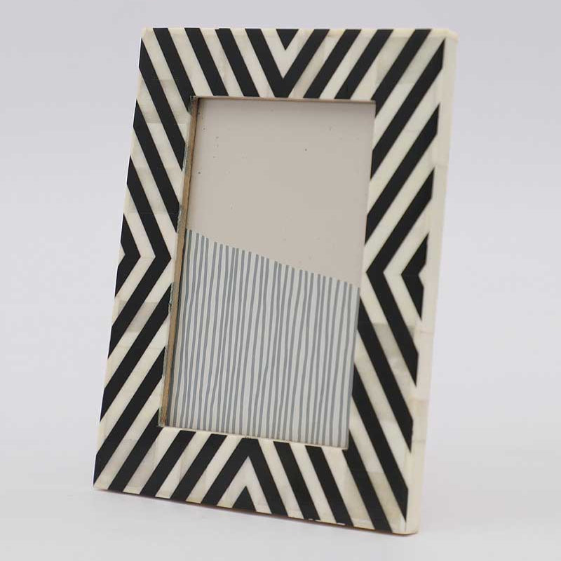 Zebra Stripe Bone Frame