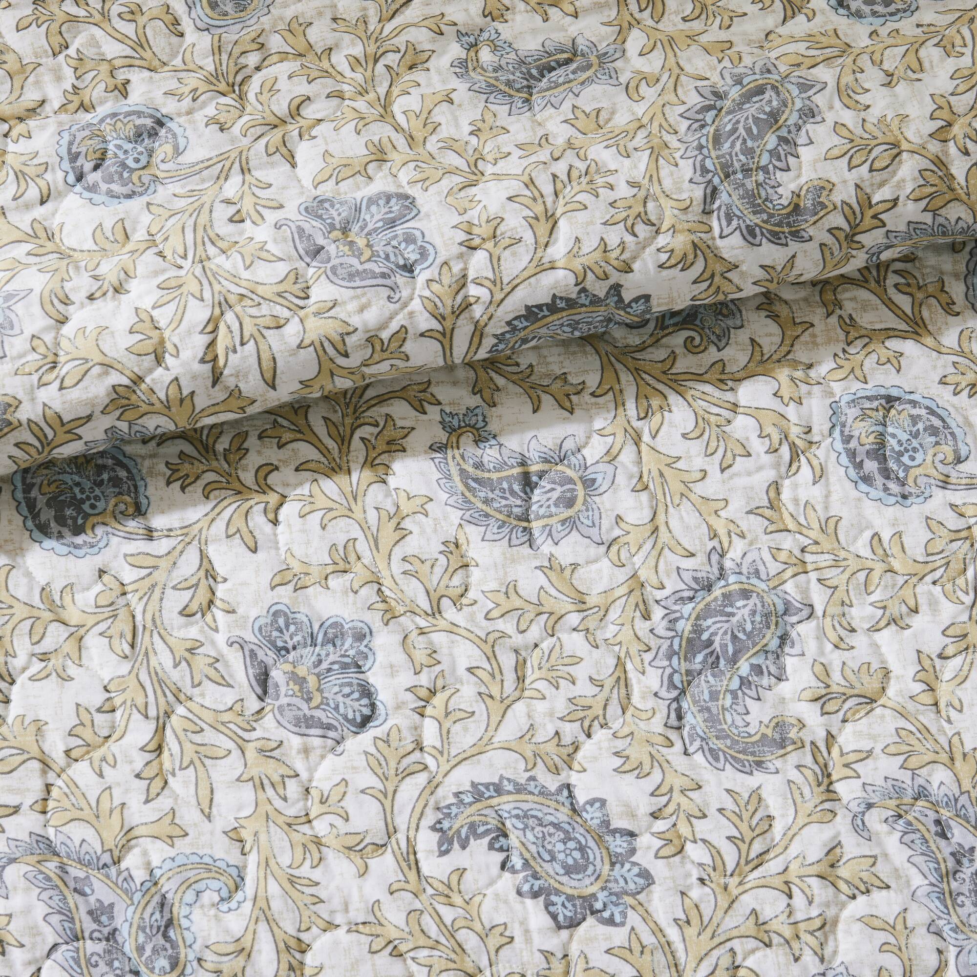 6 Piece Cotton Percale Quilt Set with Throw Pillows