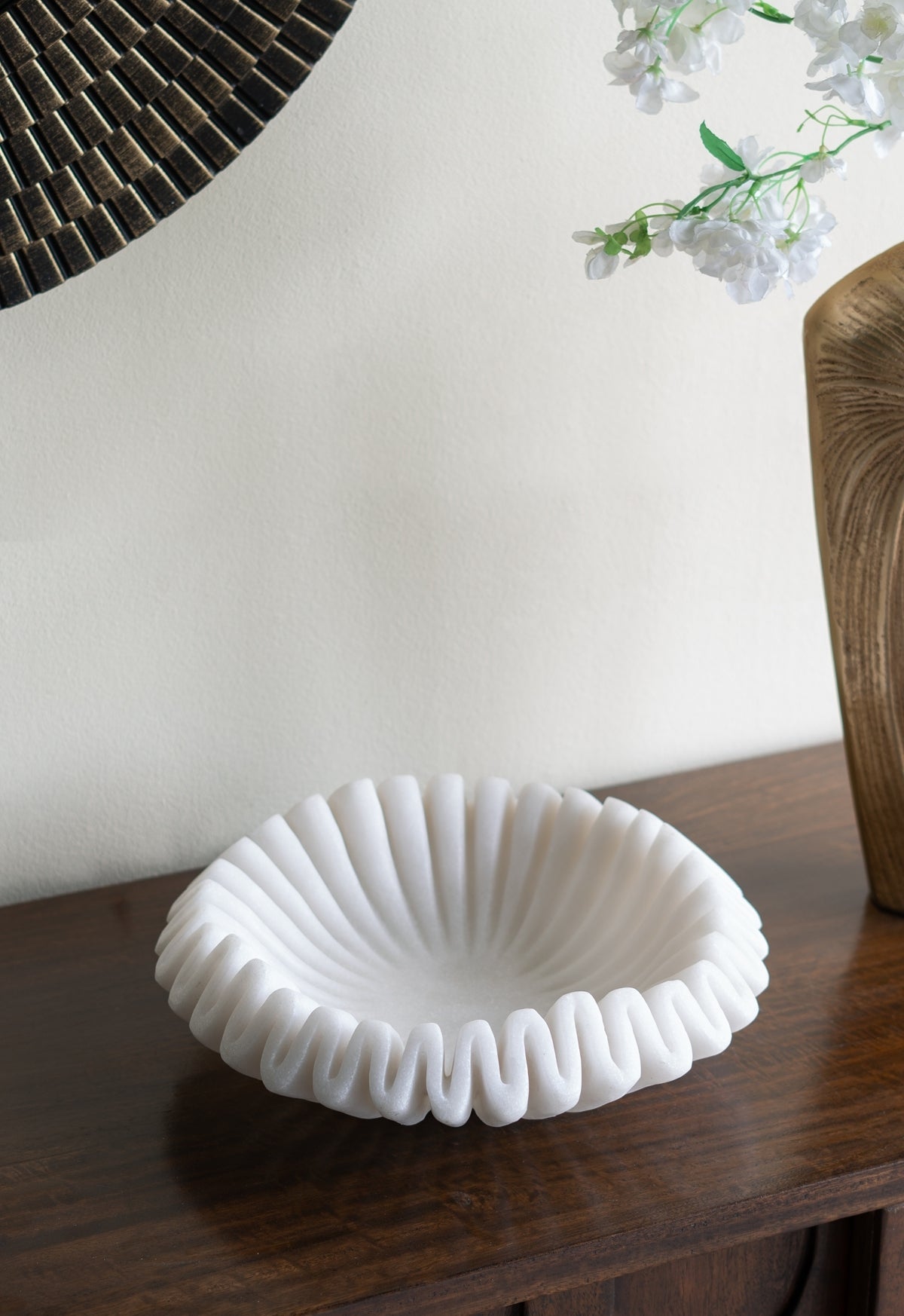 Wavy Sand and Resin Bowl with Textured White Finish