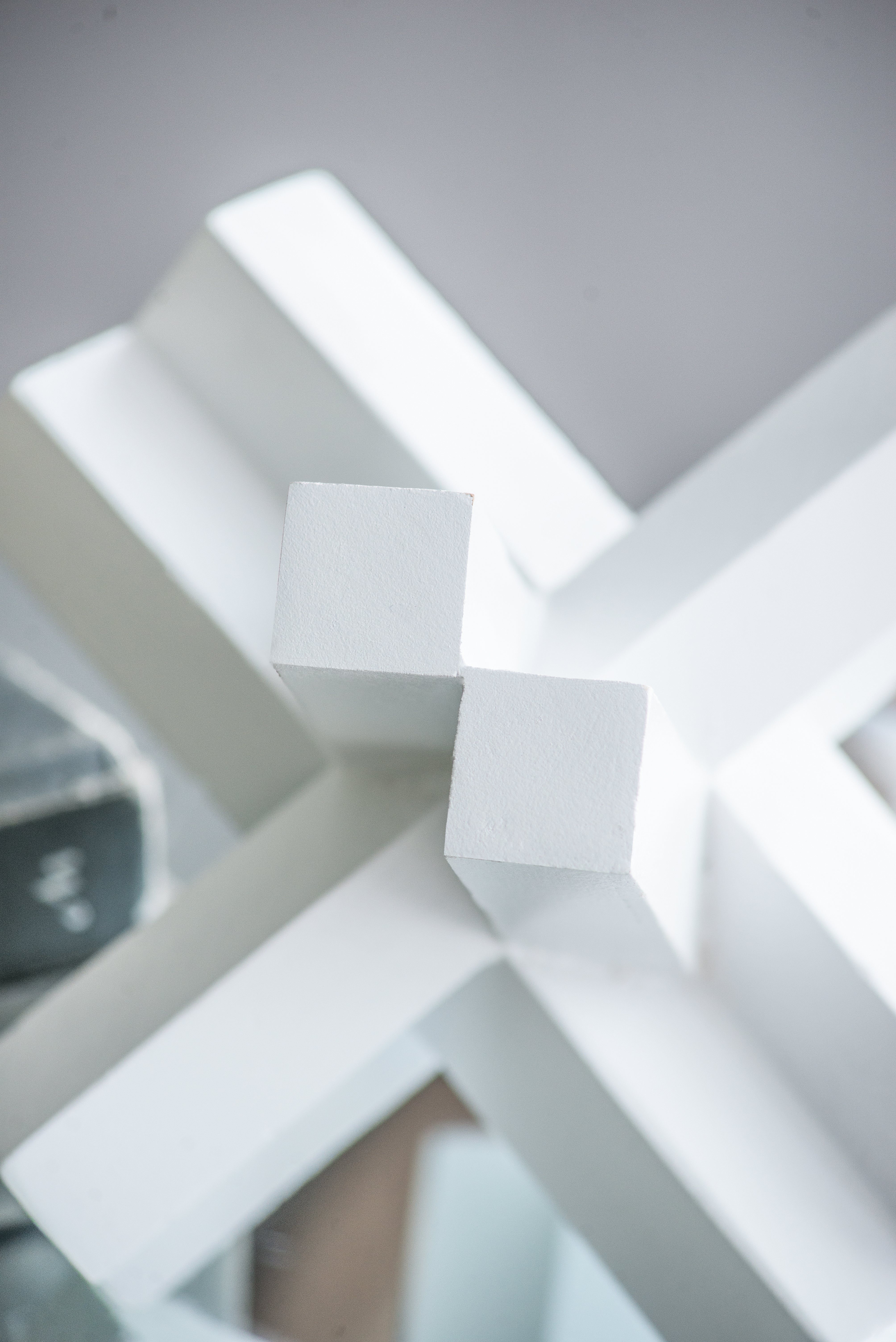 White Starburst Tabletop Décor, Set of 3