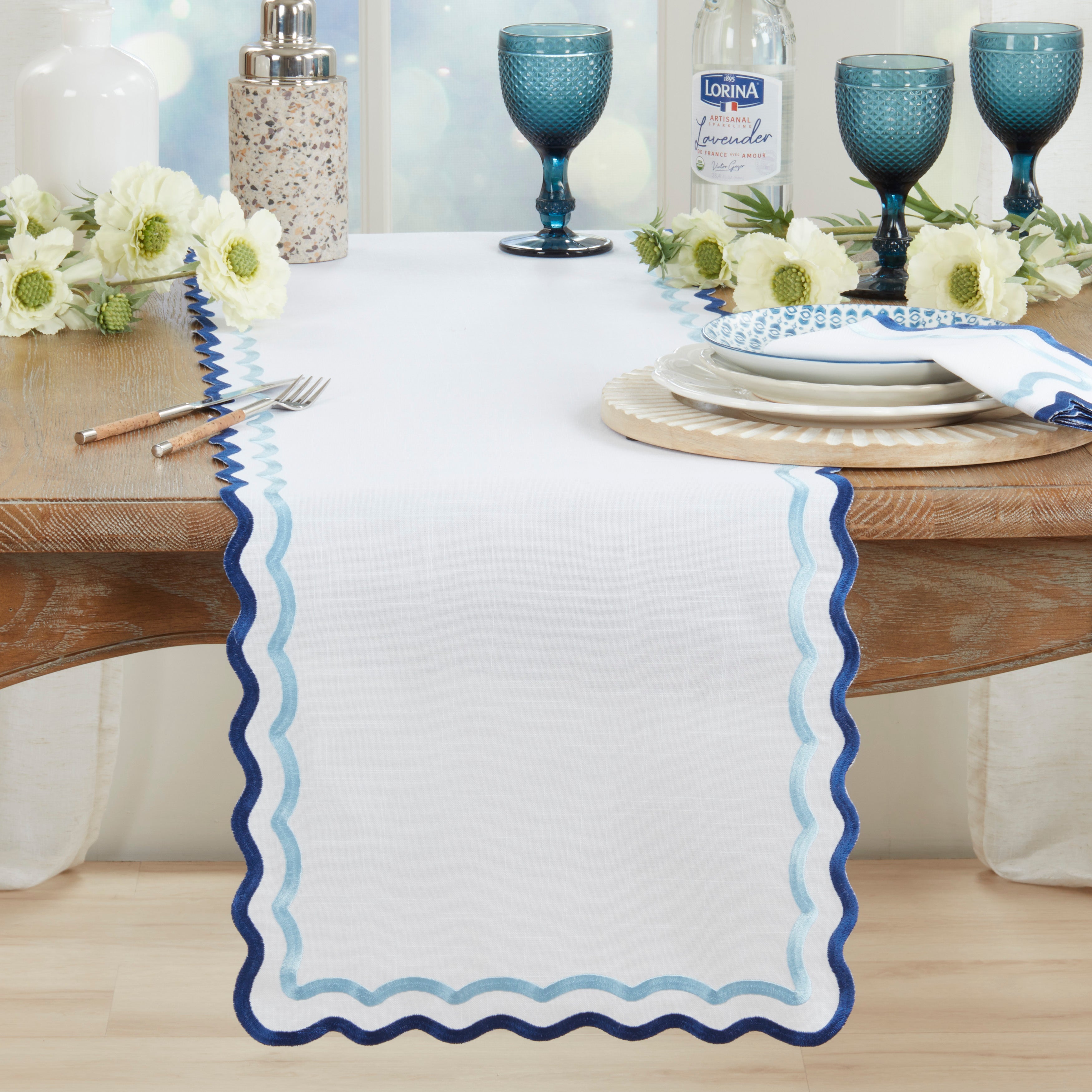 Scalloped Border Table Runner