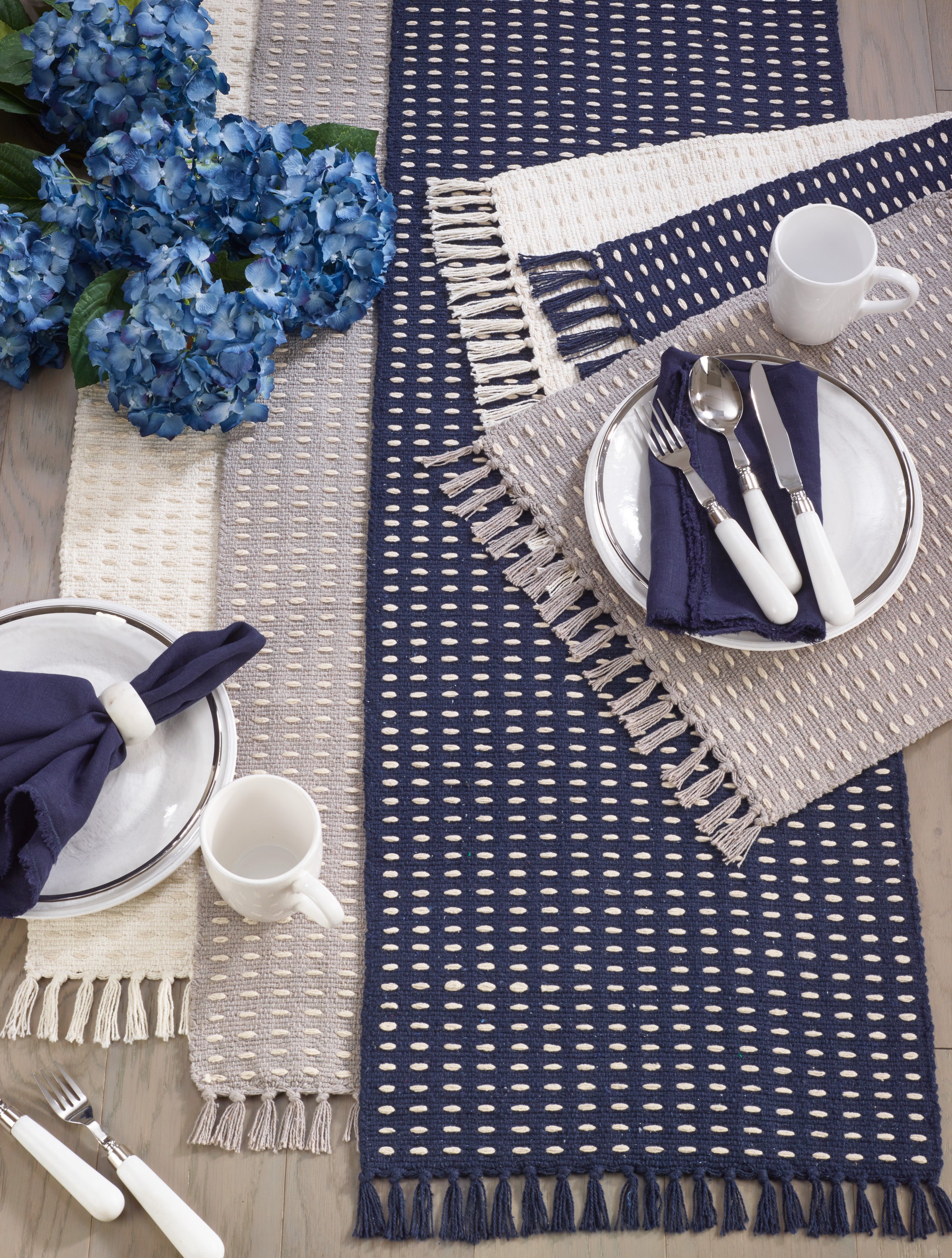 Dashed Woven Placemat, Set of 4