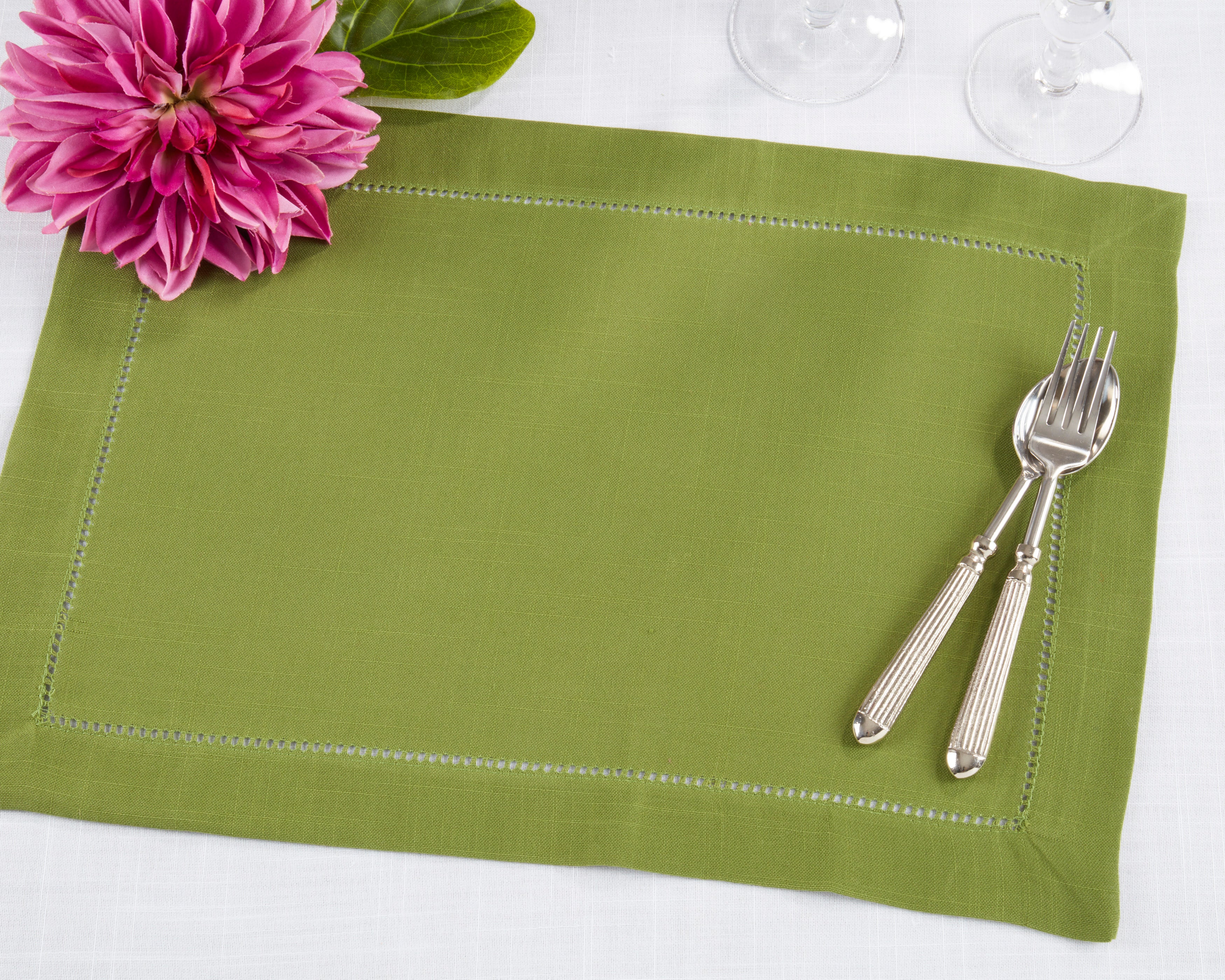 Rochester Collection Placemat with Hemstitched Border, Set of 12