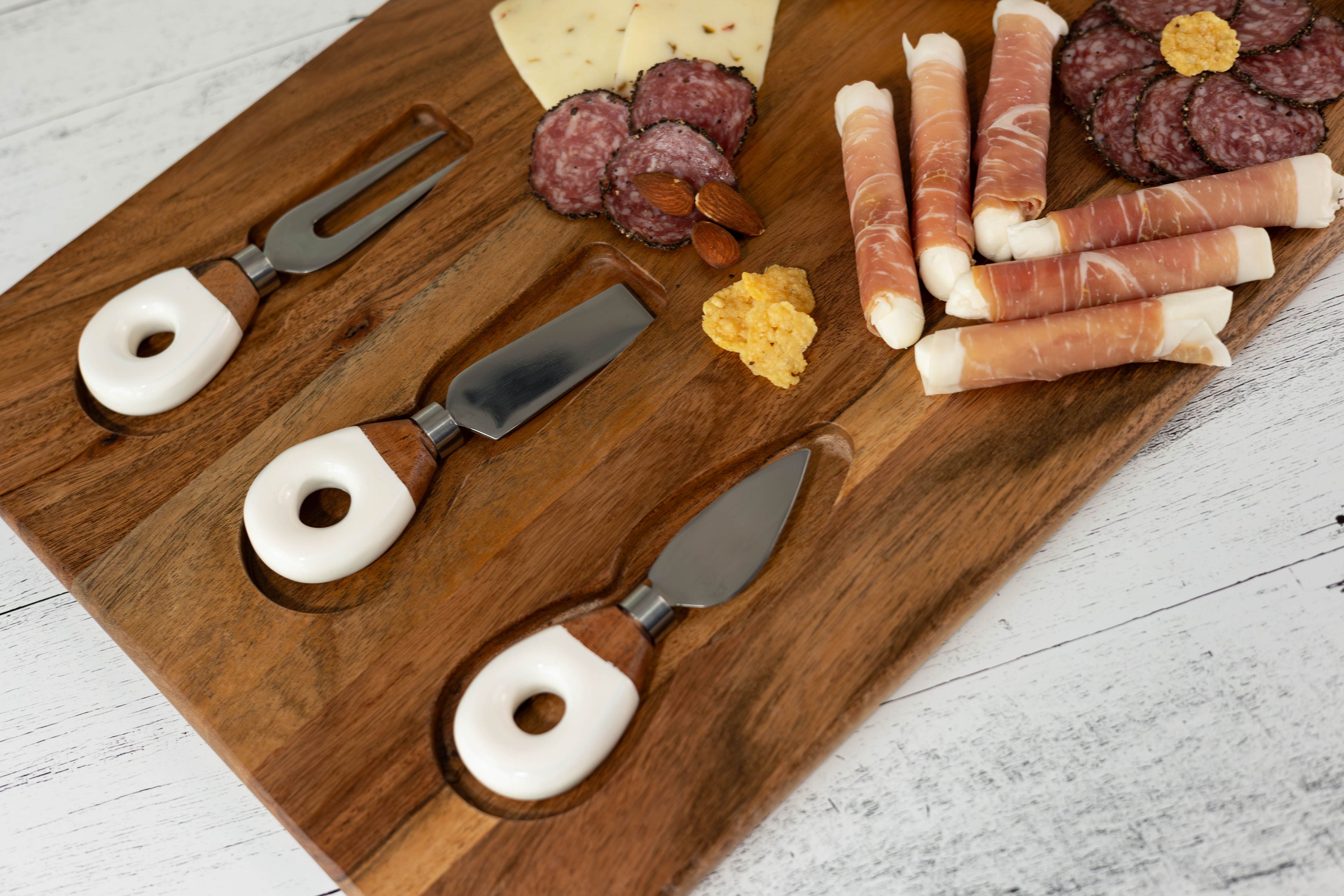 Jeanne Fitz Wood + White Collection Acacia Wood Board with Inlaid Knives
