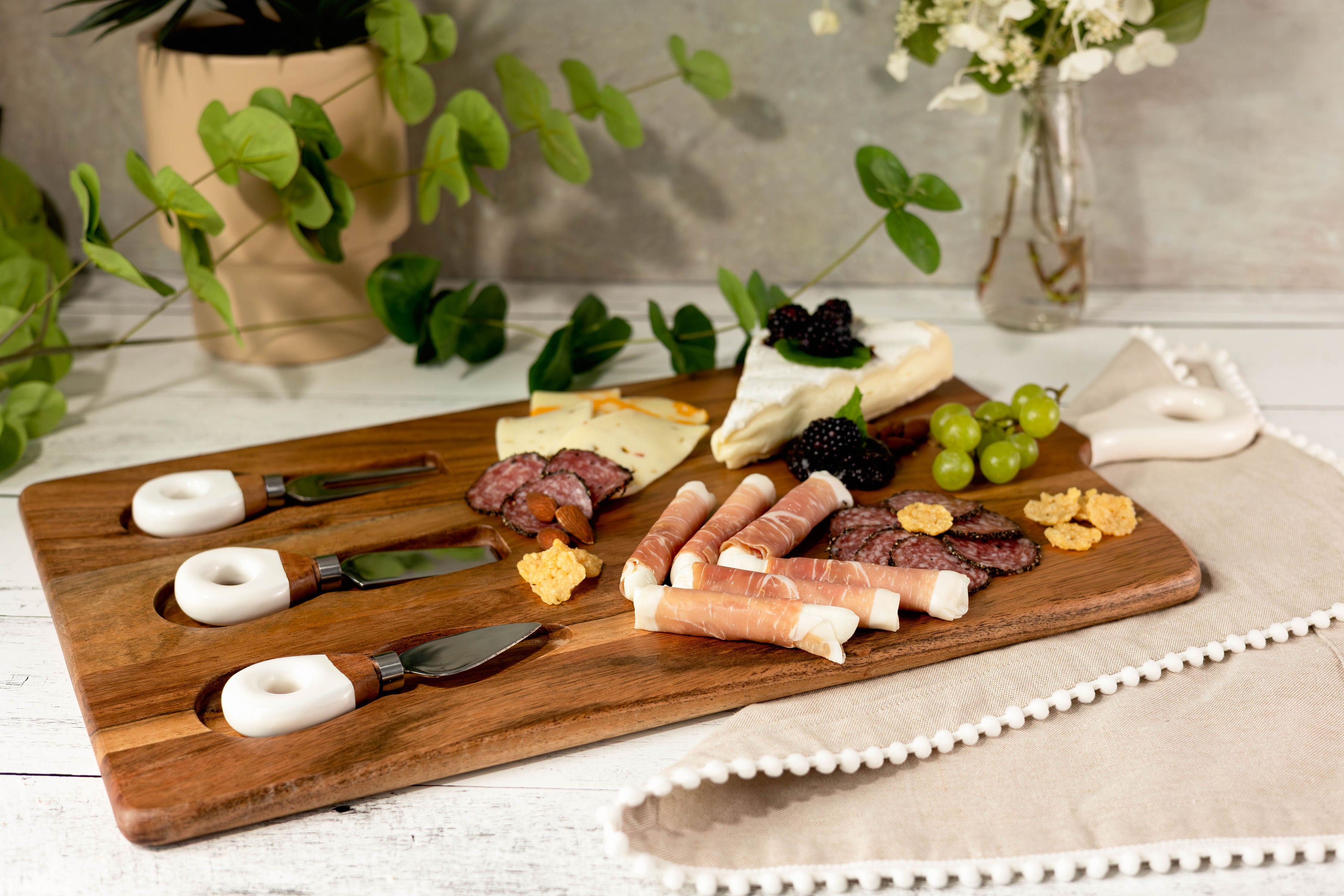 Jeanne Fitz Wood + White Collection Acacia Wood Board with Inlaid Knives