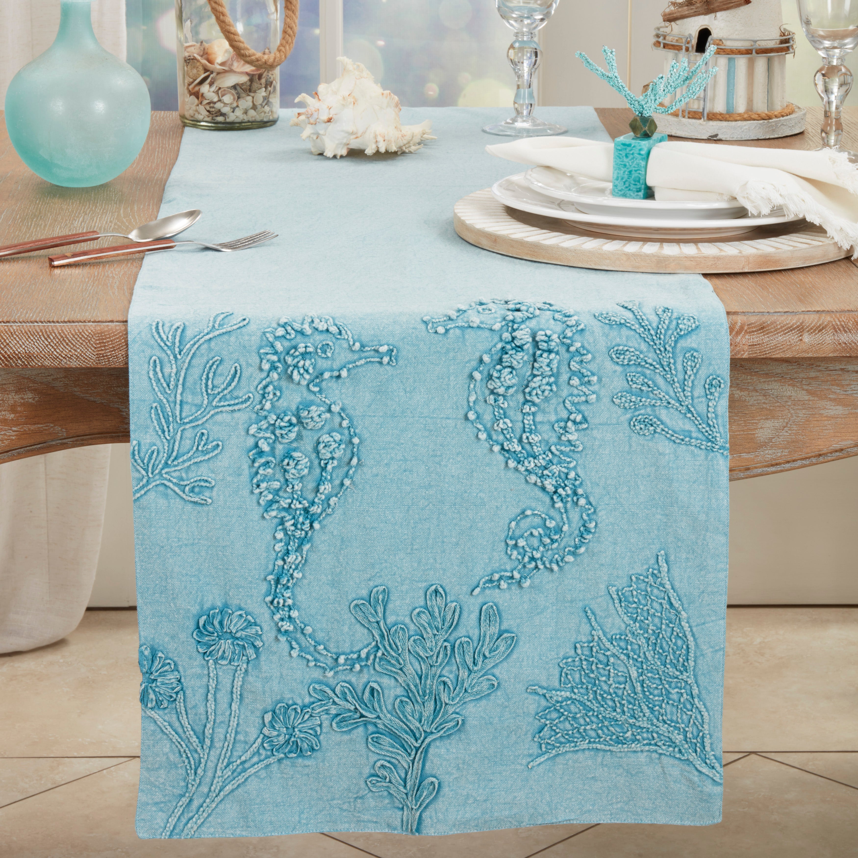 Seashore Stonewashed Detail Table Runner