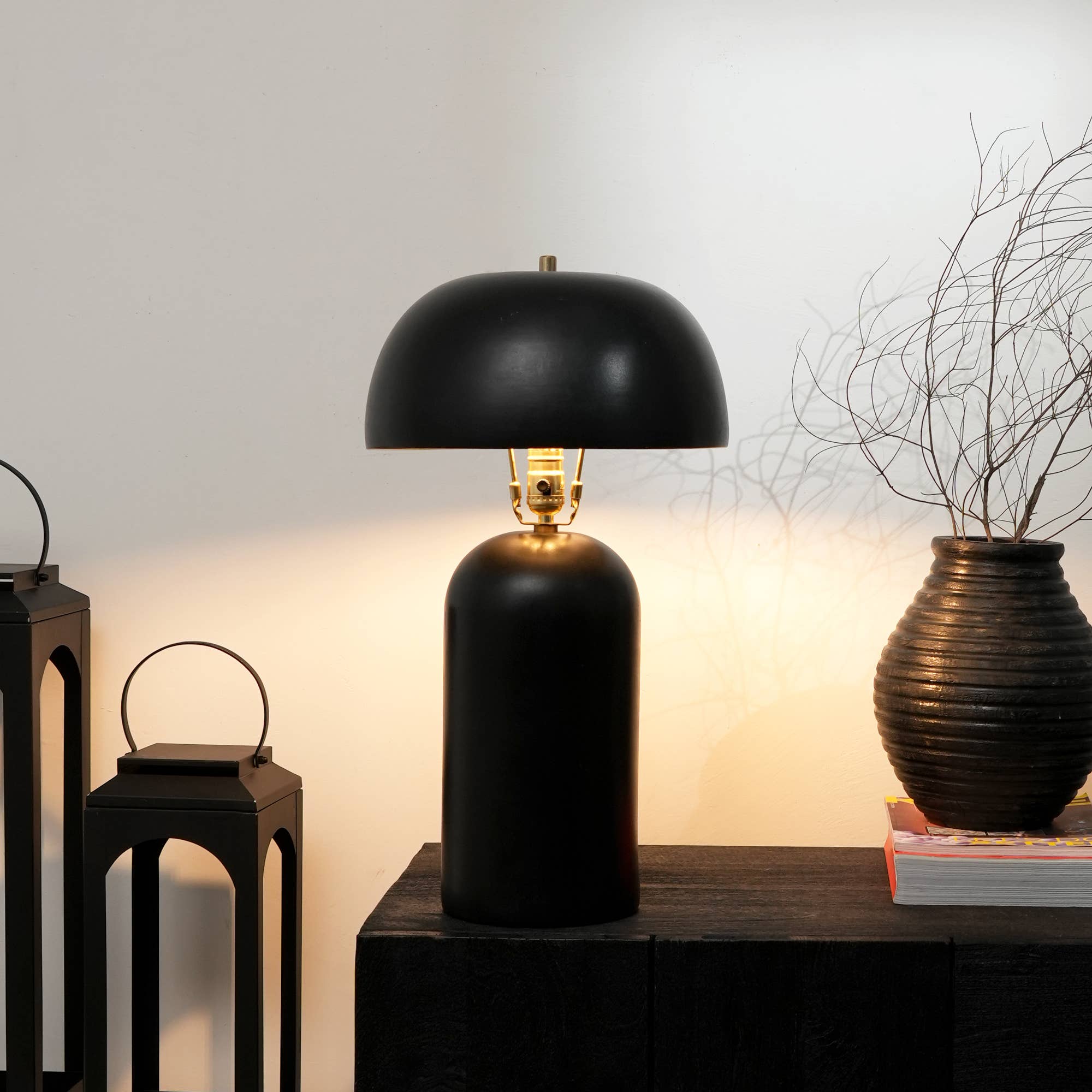 Decorative Ceramic Table Lamp/Tabletop/Home Decor-13X13X22.5"