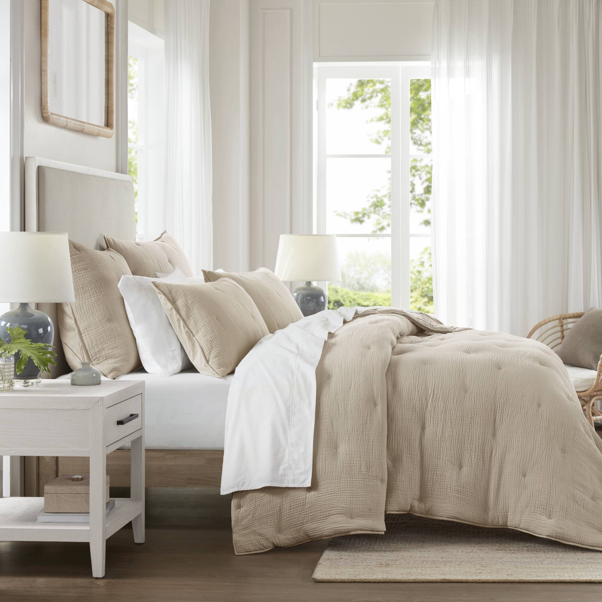 3 Piece Cotton Gauze Embroidered Quilt Set