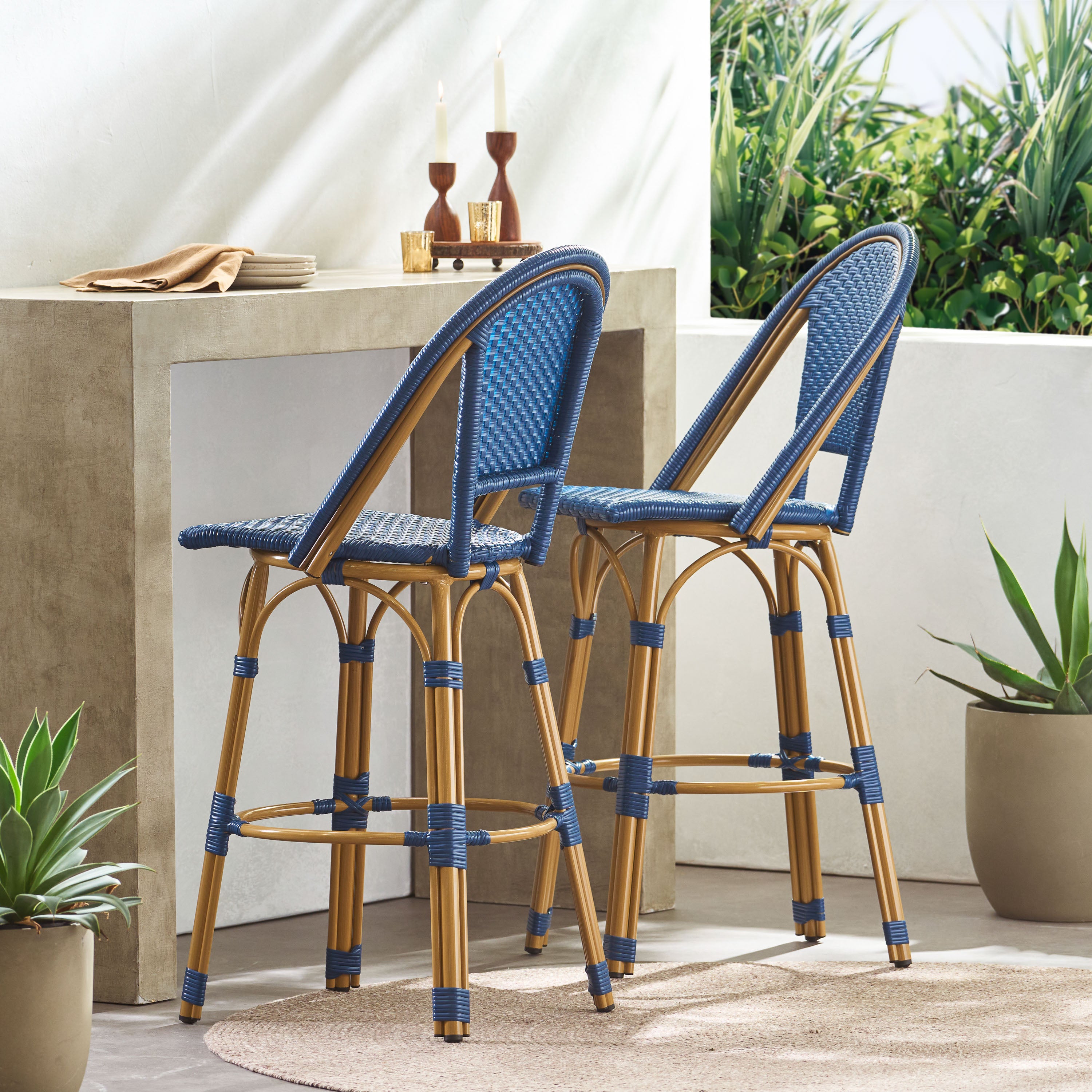 Callisto 29.5" Outdoor Rattan and Aluminum Bar Stool with Curved Back and Footrest