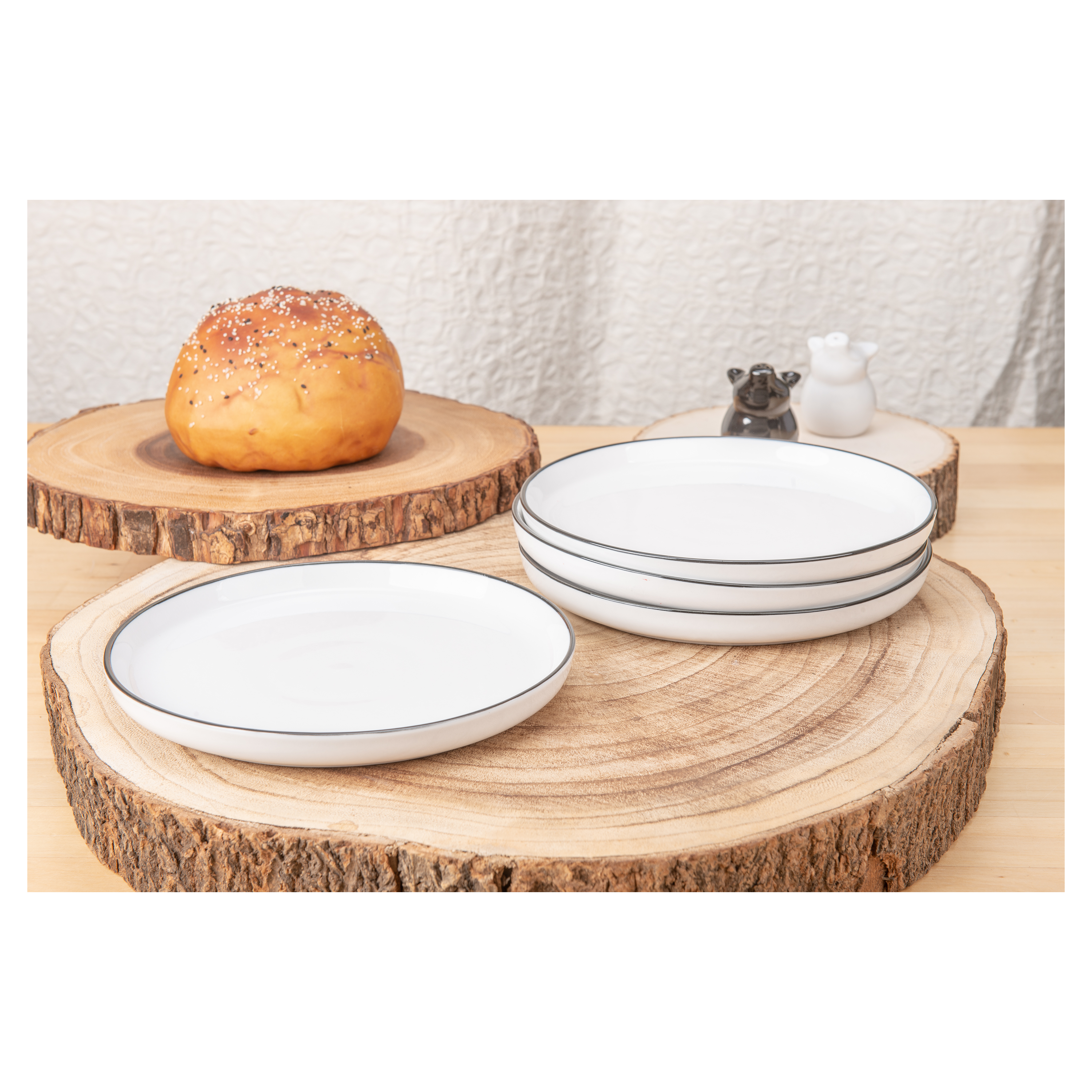 Silhouette 16 Piece Dinnerware Set