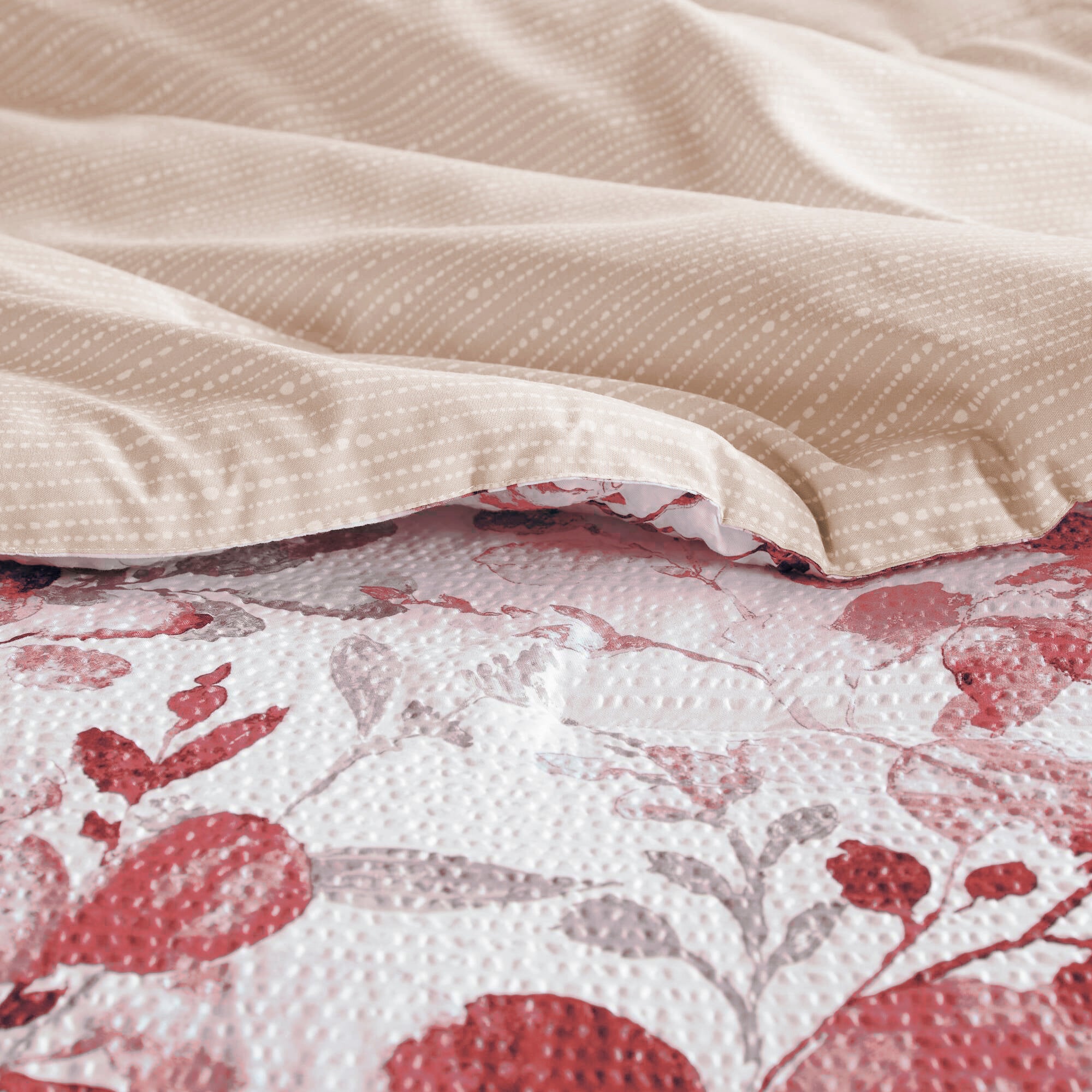 3-Piece Reversible Floral Botanical Seersucker Comforter Set