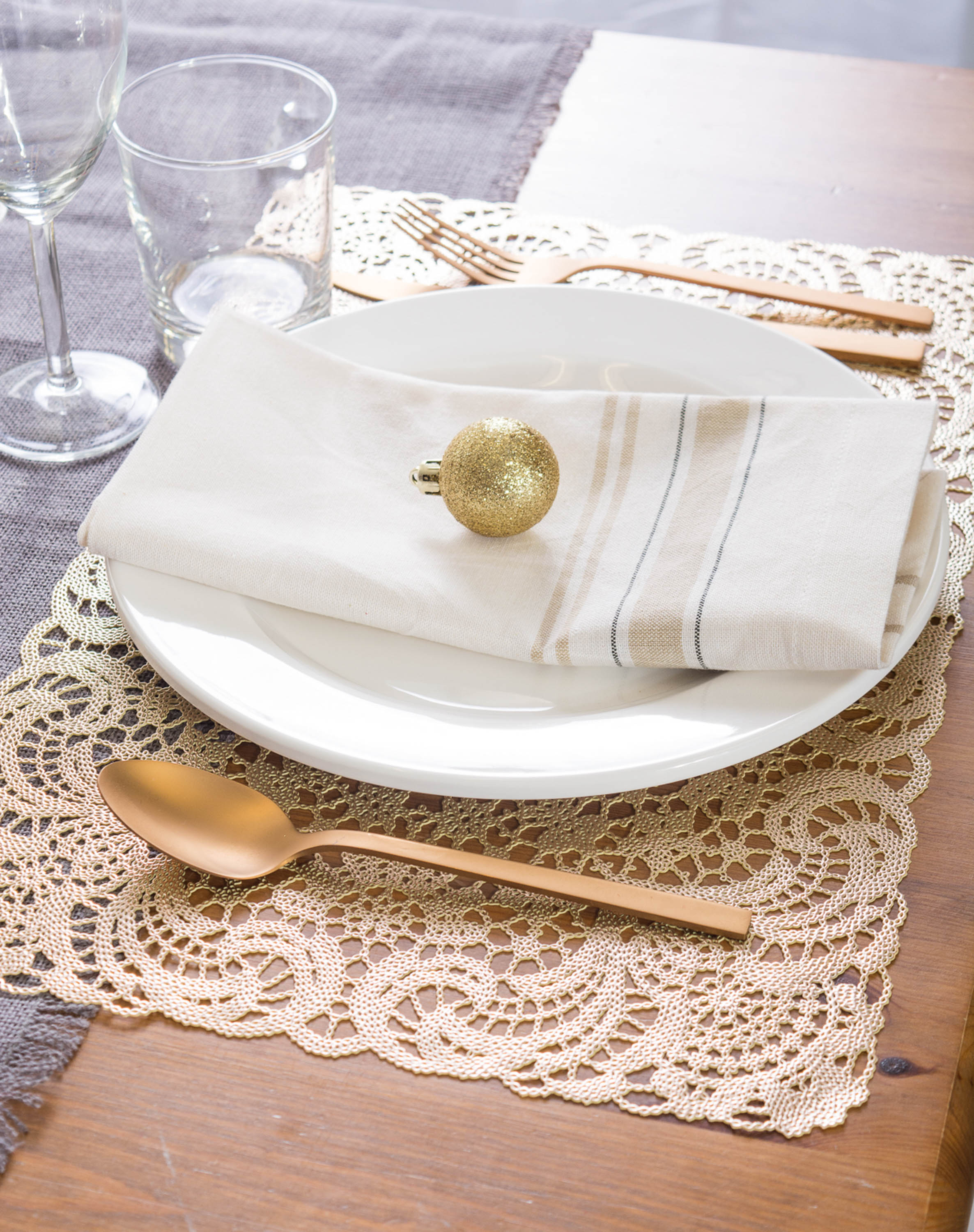 DII White French Stripe Cotton Dinner Napkin 6-Piece Set