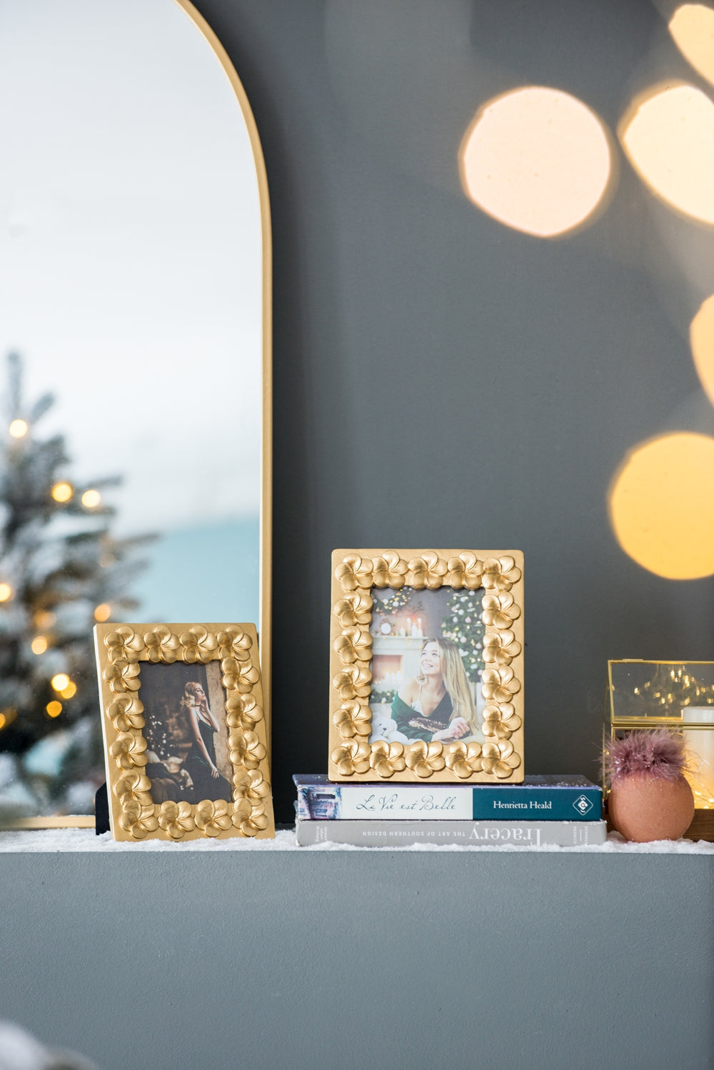 Aqueduct Photo Frame with Flower Design