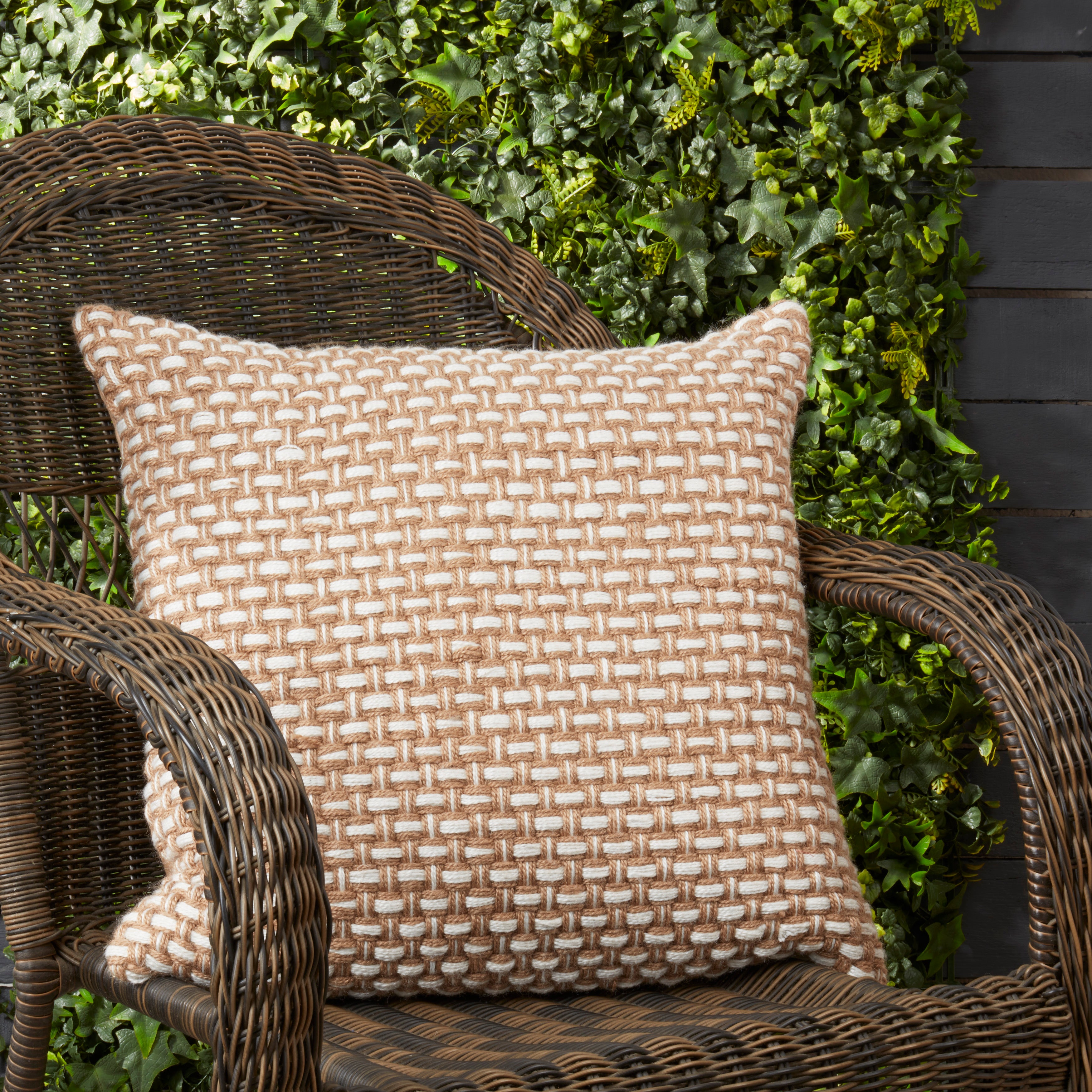 Jute Blend Al Fresco Polyester Filled Throw Pillow