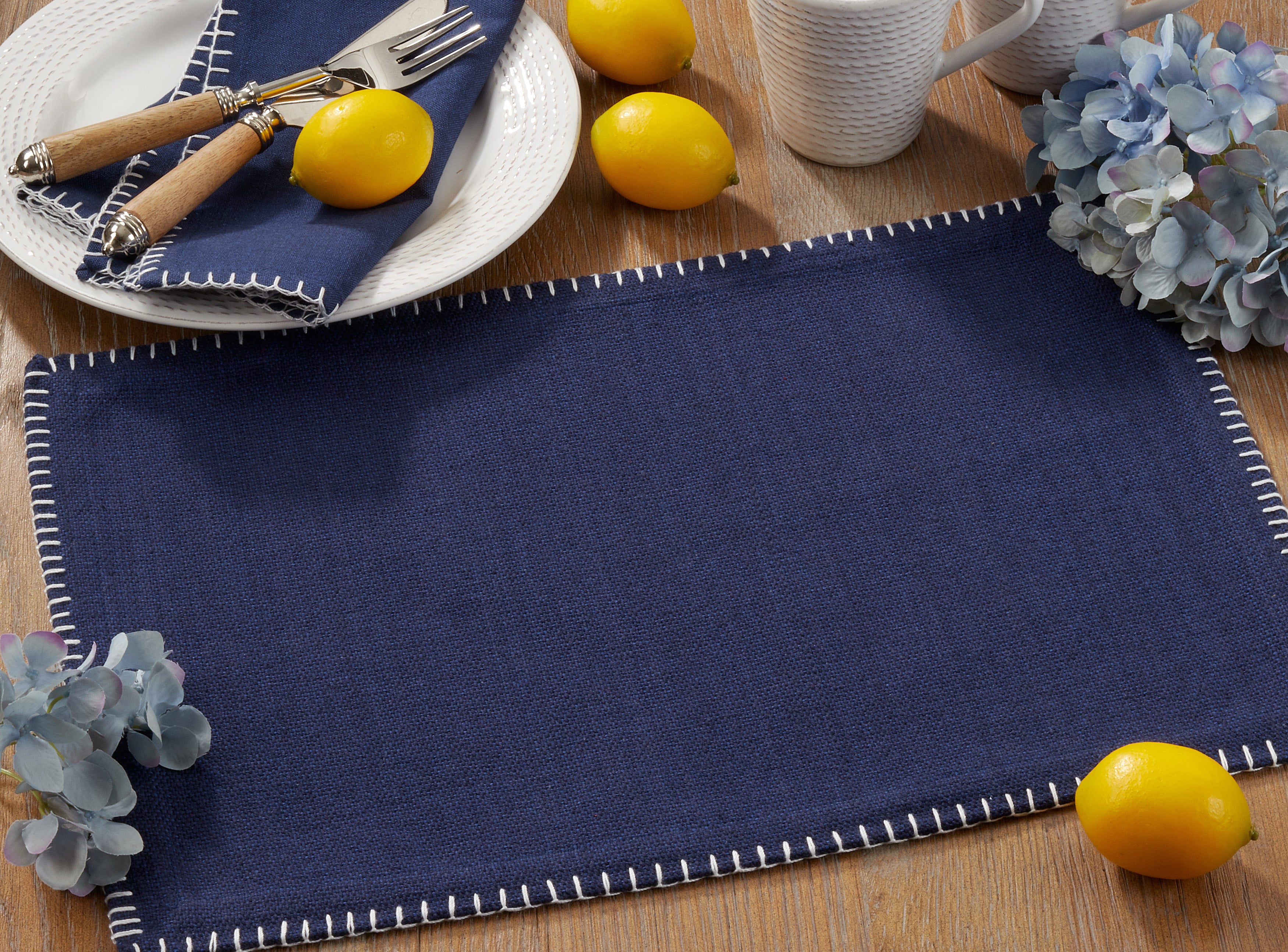 Whip Stitched Design Placemat, Set of 4