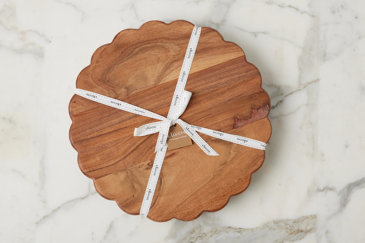 Scalloped Trivet Riser