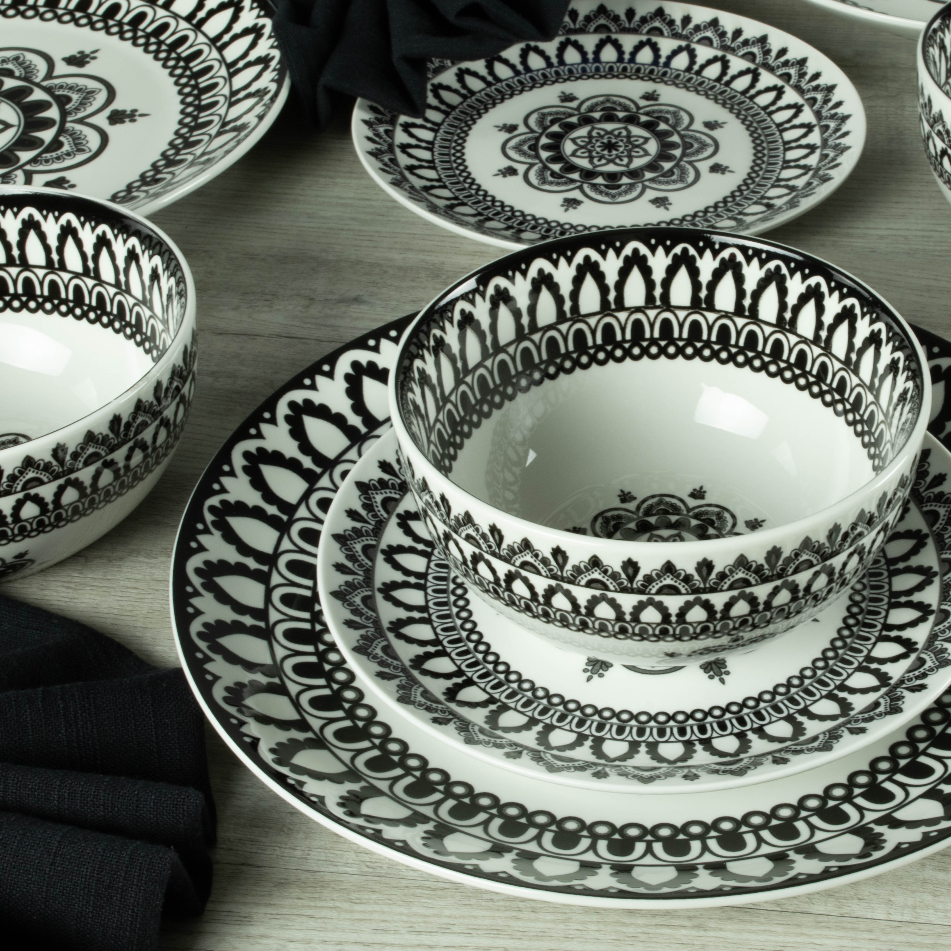 Arabesque 12 Piece Dinnerware Set
