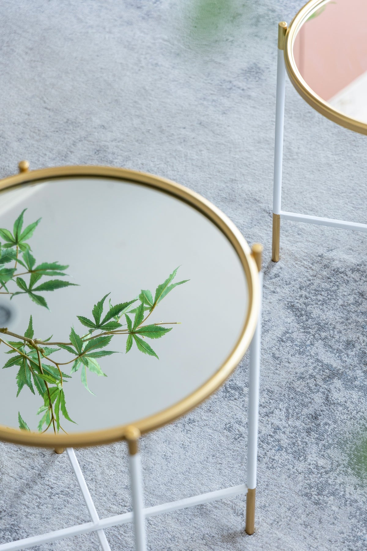 Set of 2 Mirrored Top Side Tables - Gold and White
