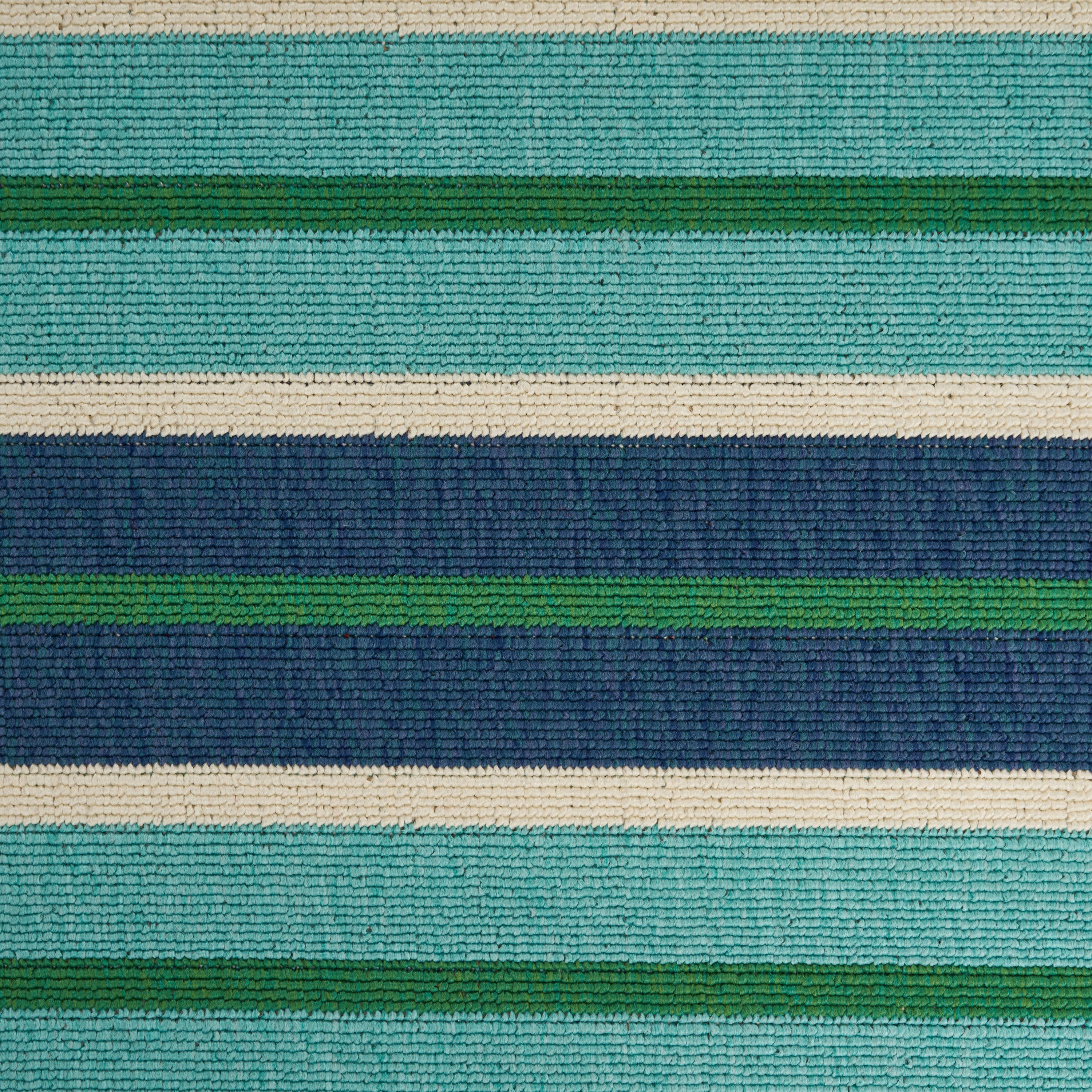 90"x63" Outdoor Rectangular Rug with Striped Regency Design