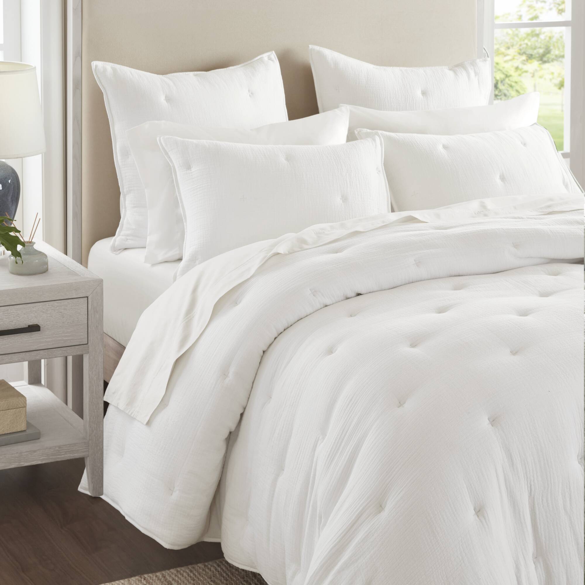 3 Piece Cotton Gauze Embroidered Quilt Set