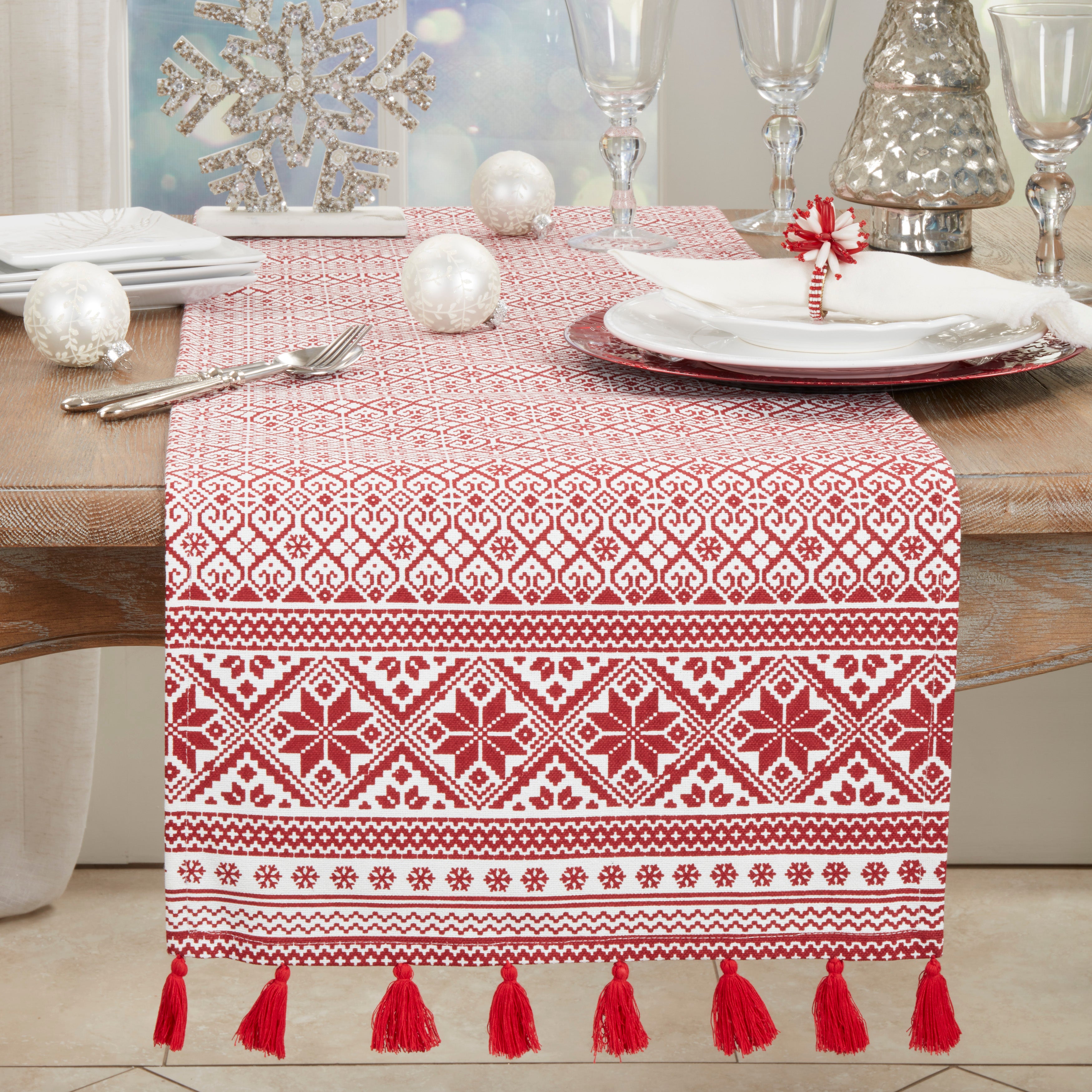 Pier 1 Scalloped Table Runner - Thumbnail 3