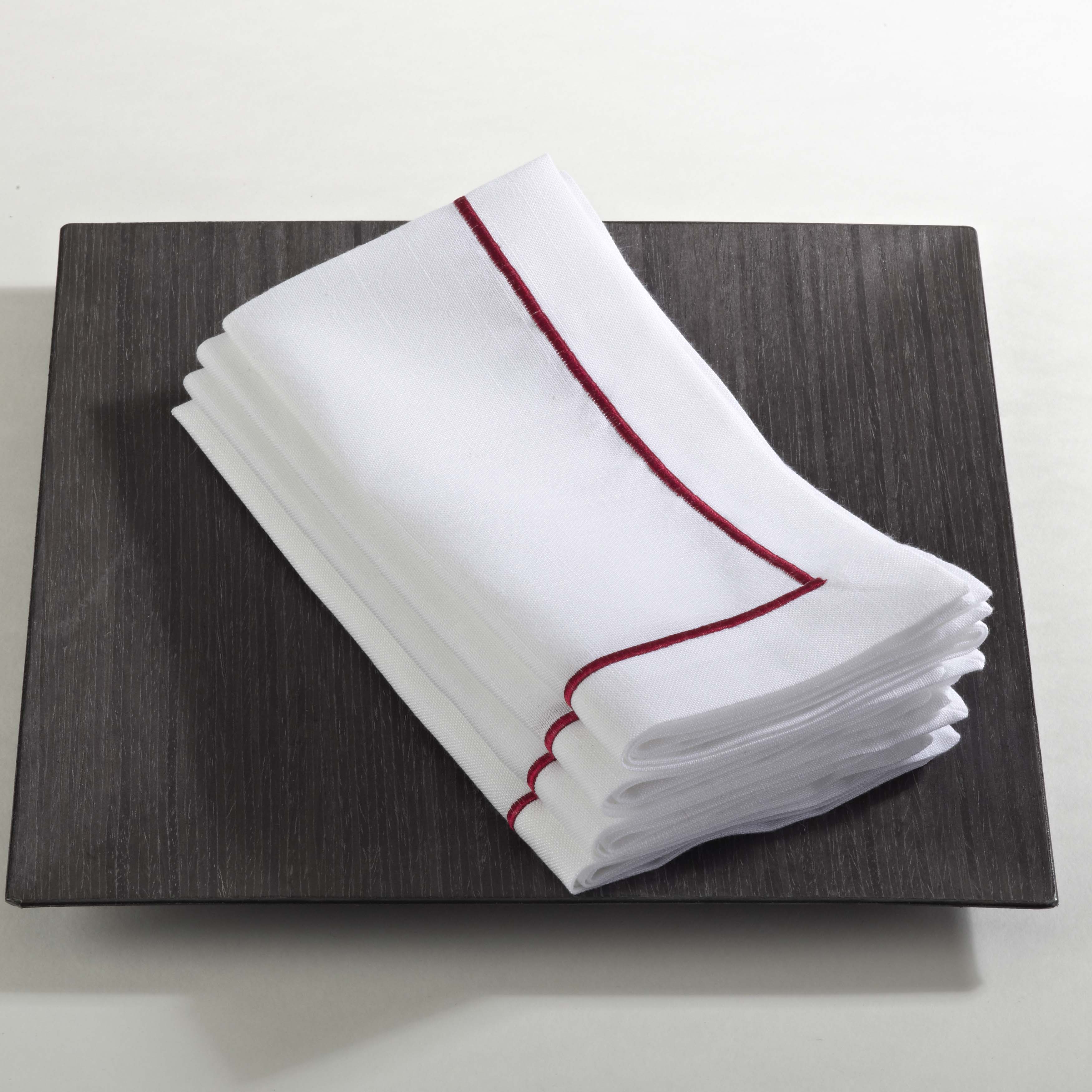 Embroidered Line Design Napkin, Set of 4