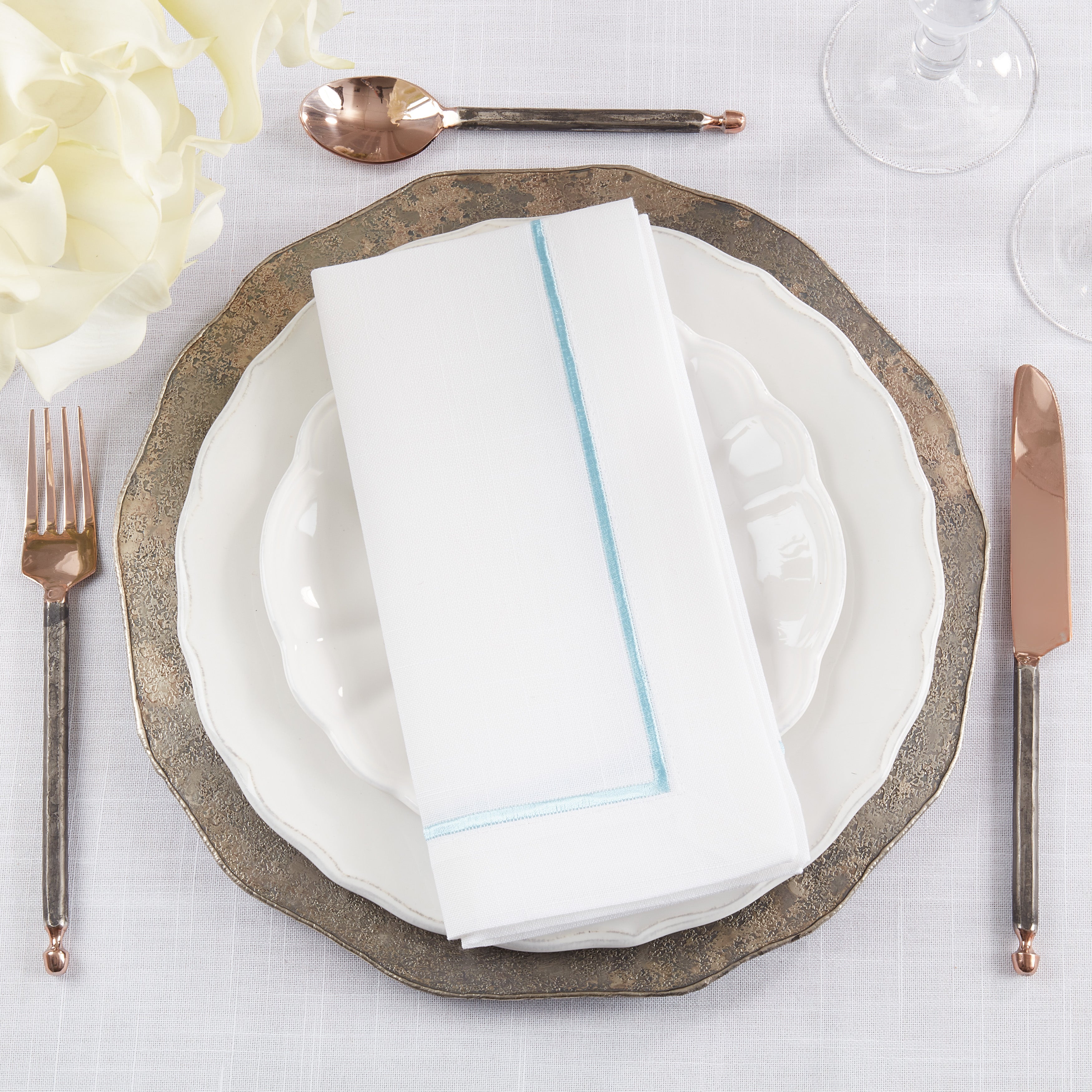 Embroidered Line Design Napkin, Set of 4