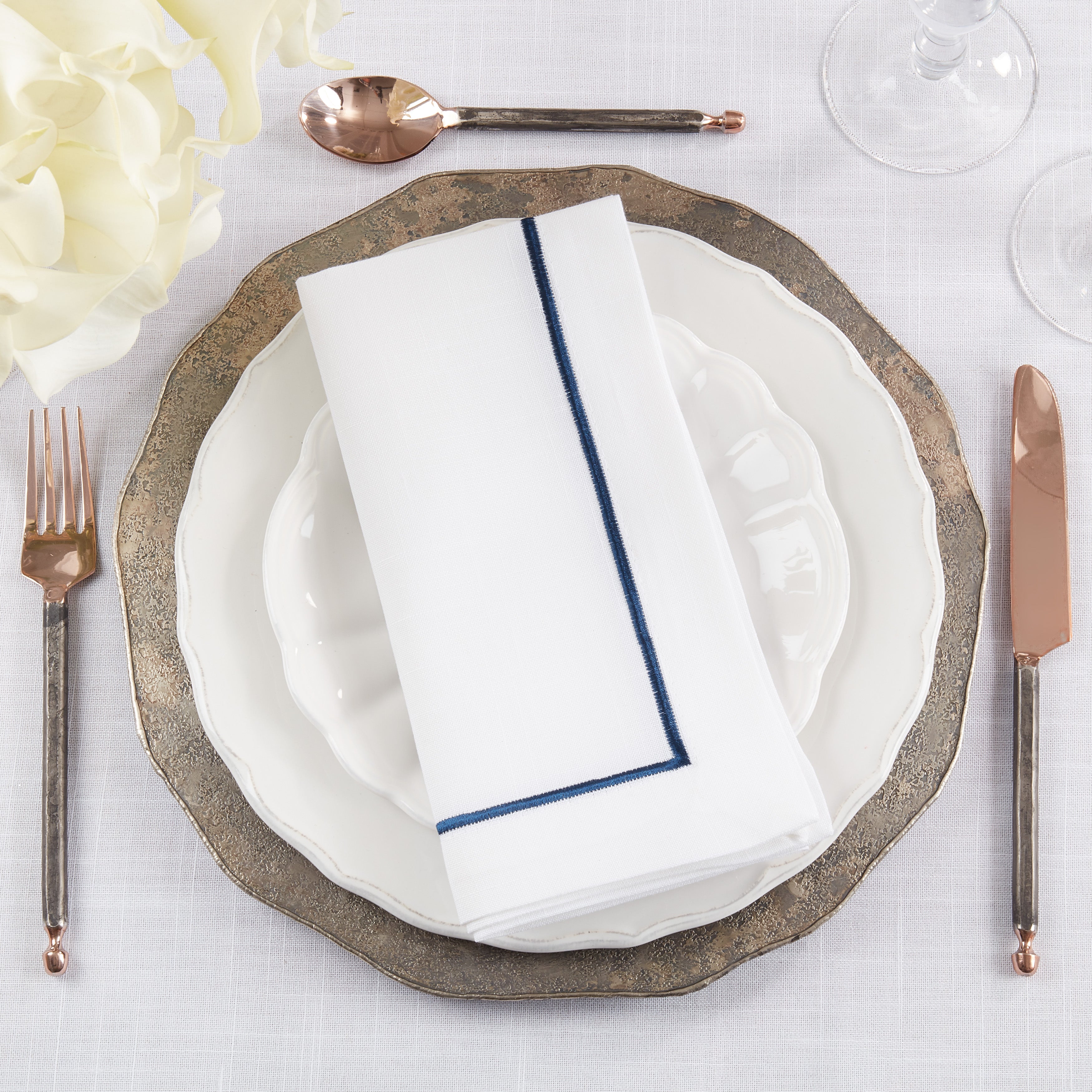 Embroidered Line Design Napkin, Set of 4