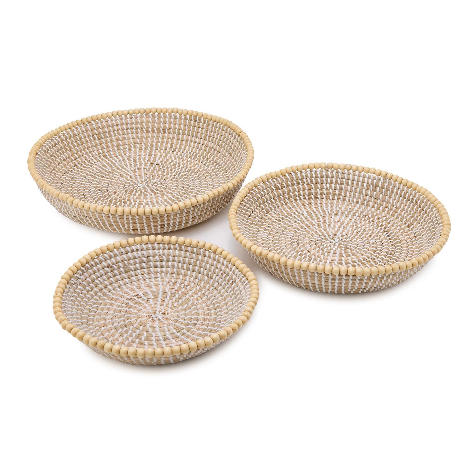 Natural Seagrass Round Serving Tray with Decorative Wooden Bead Accent, Set of 3