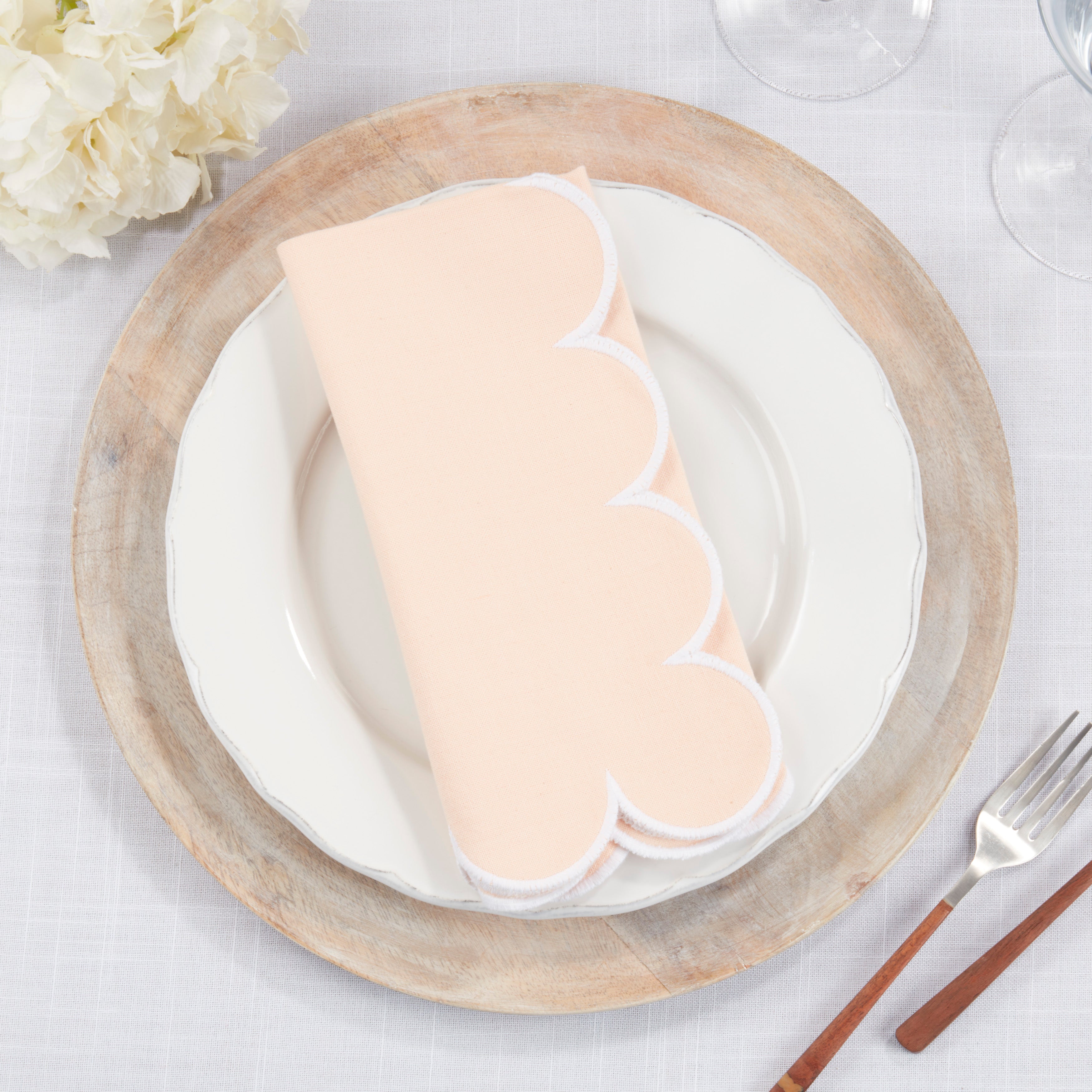 Scalloped Hem Napkin, Set of 4