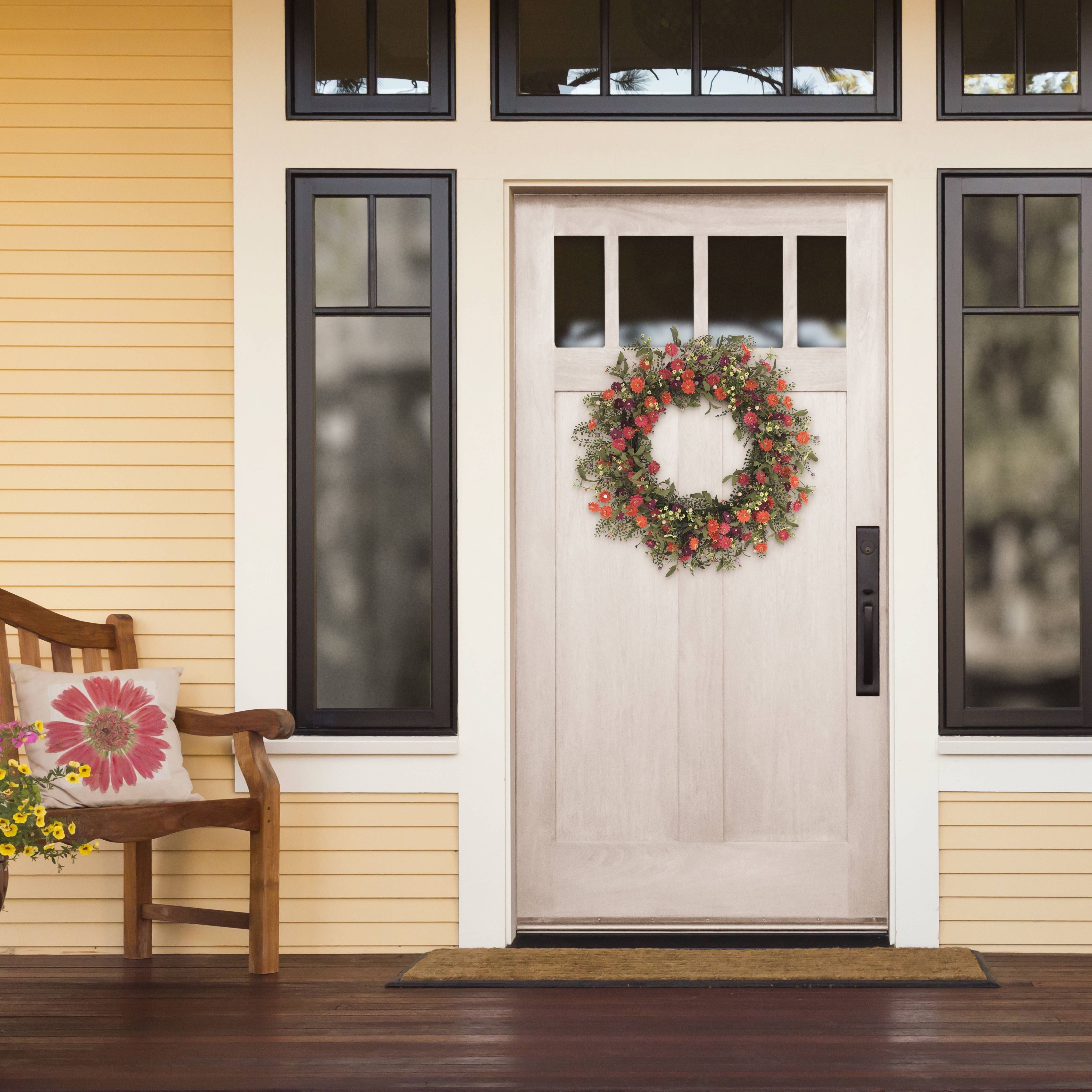 Pier 1 Daisy Wreath - Thumbnail 3