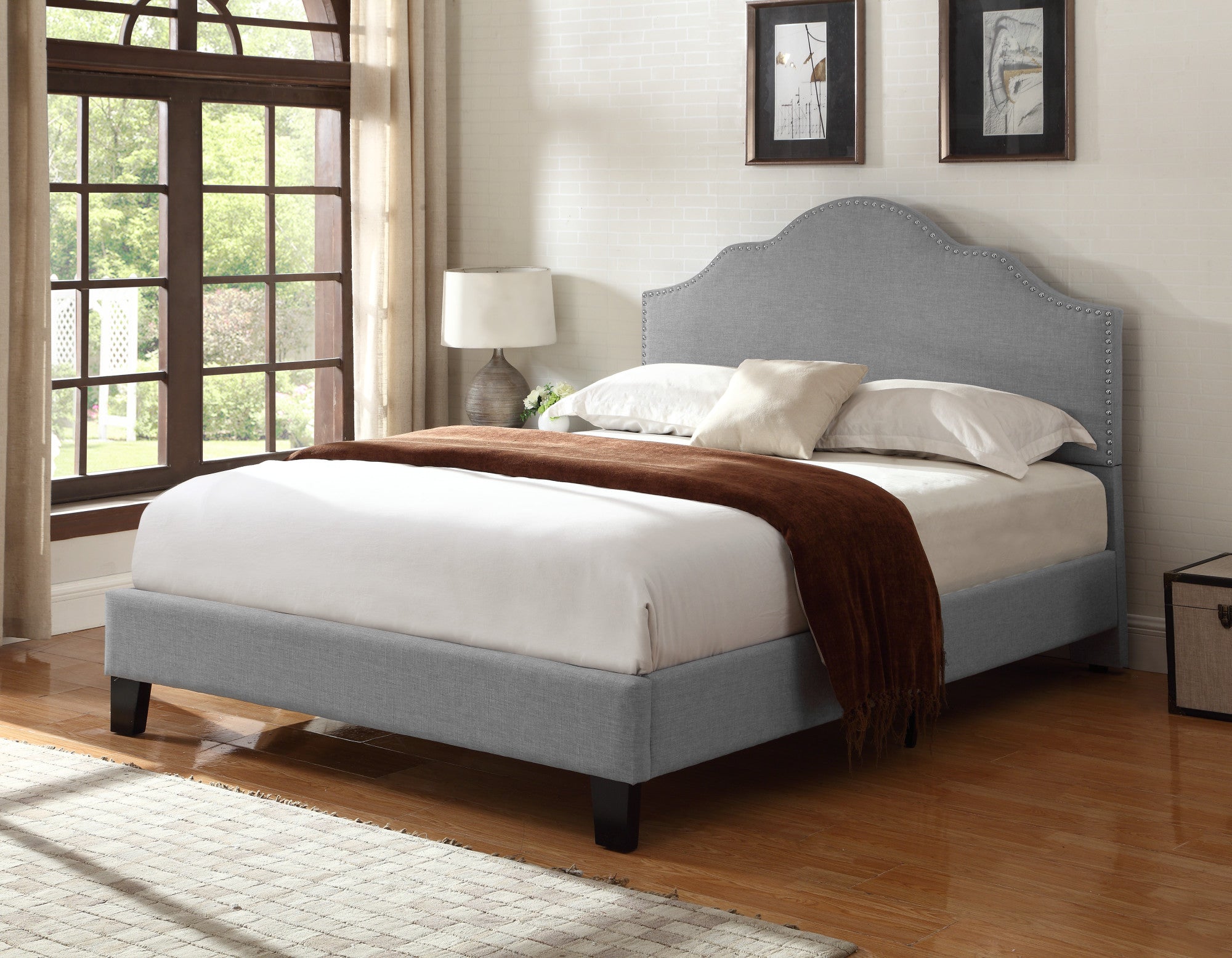 Kopa Gray Upholstered Bed