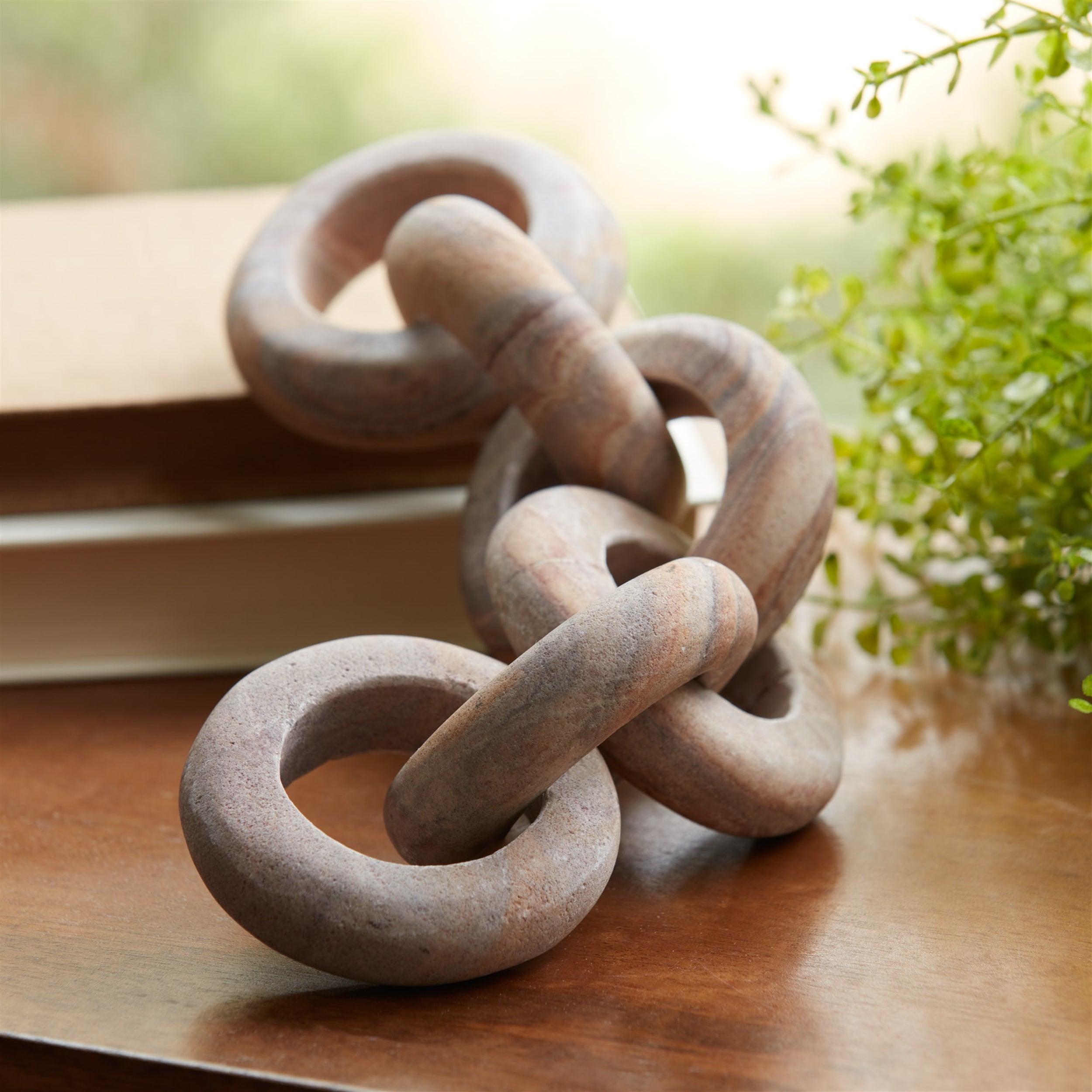 Sandstone Chain Link Décor
