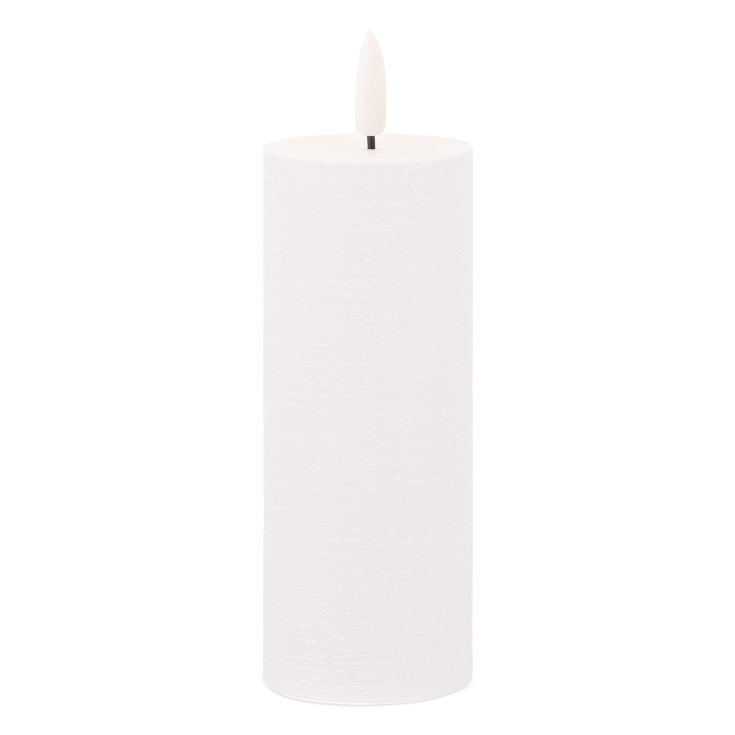 FIA Wick White Pillar Candle, Set of 4