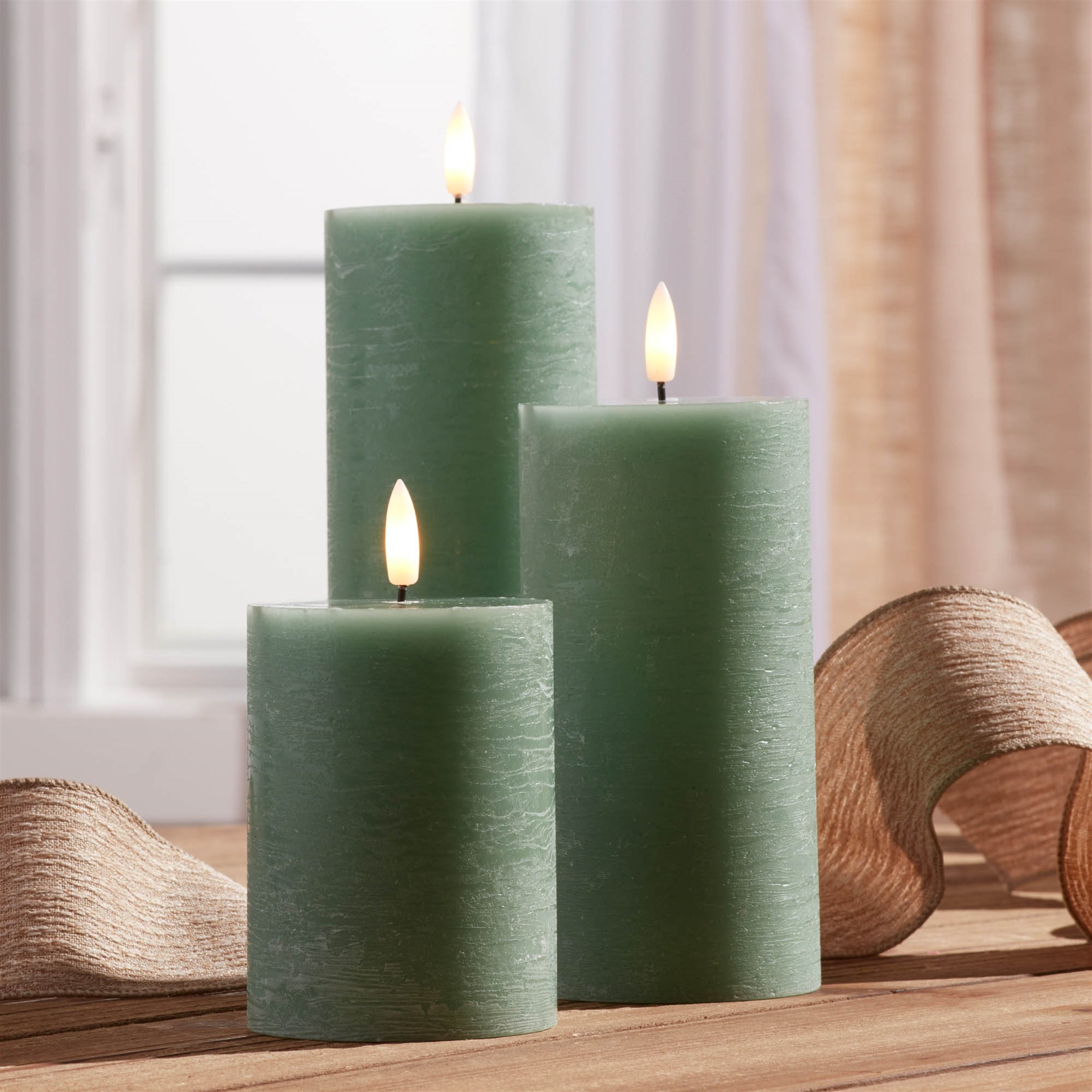FIA Wick Green Pillar Candle, Set of 2
